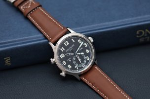 patek philippe 5524G calatrava pilot travel time