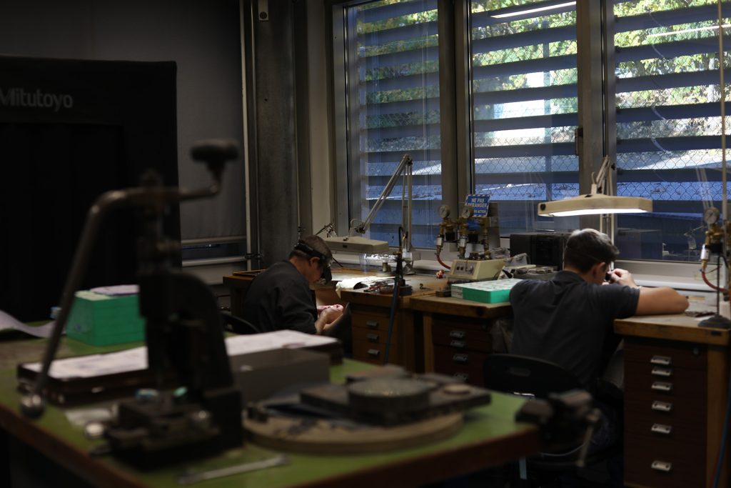 parmigani fleurier case manufacturing