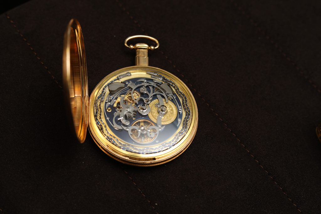 parmigiani fleurier restoration workshop heure passante art cmjn