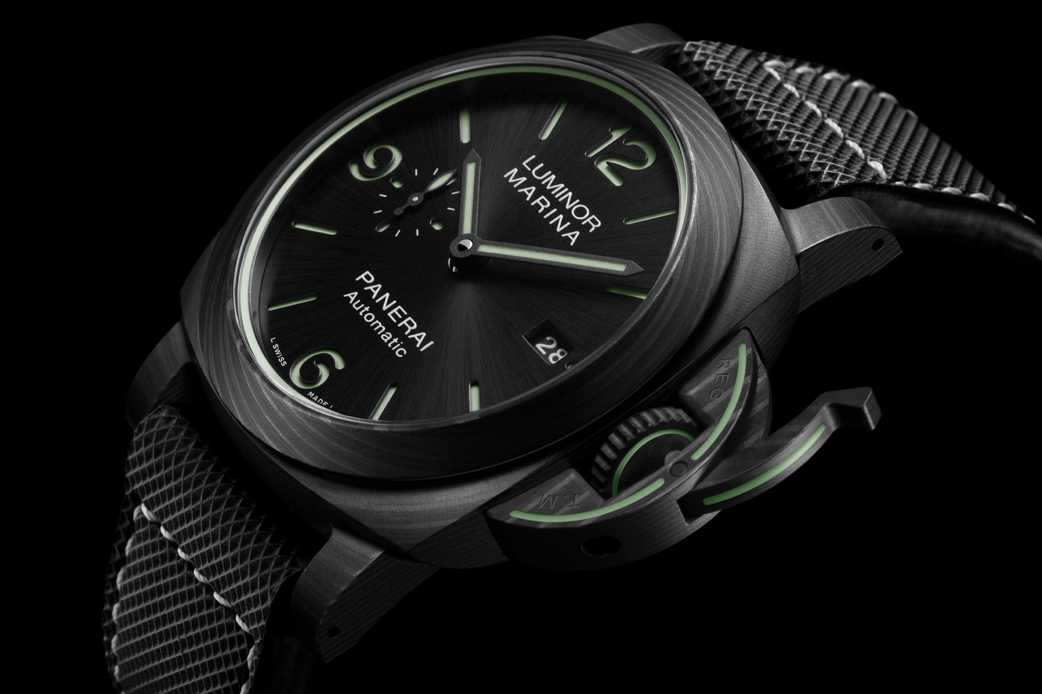 Panerai Luminor Marina Carbotech 44MM - PAM01118 - Watches & Wonders 2020 - Novelty