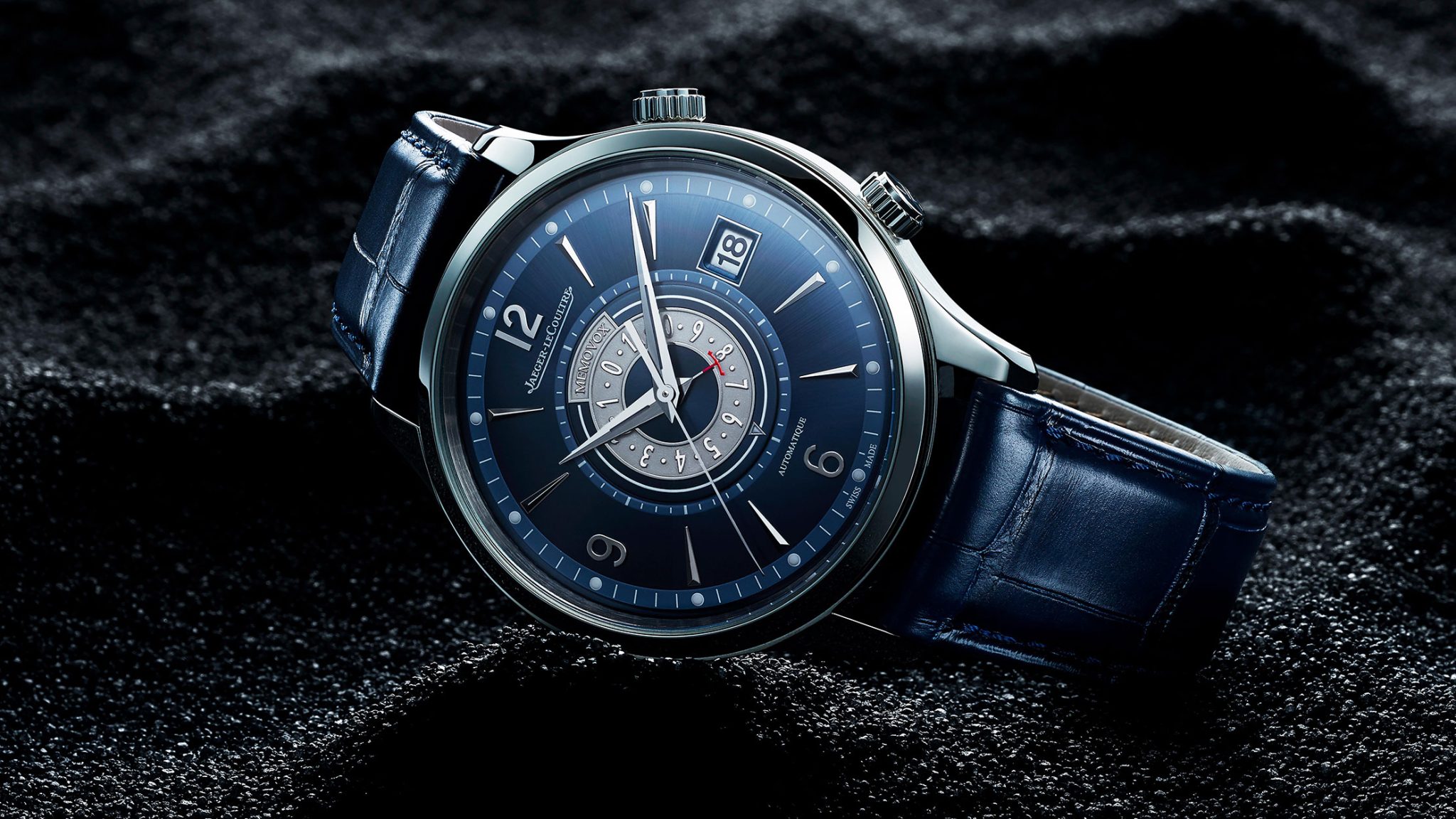 Jaeger-LeCoultre-Master-Control-Memovox-Timer-Q410848J-Down-Wave-Lifestyle-2020-Novelty