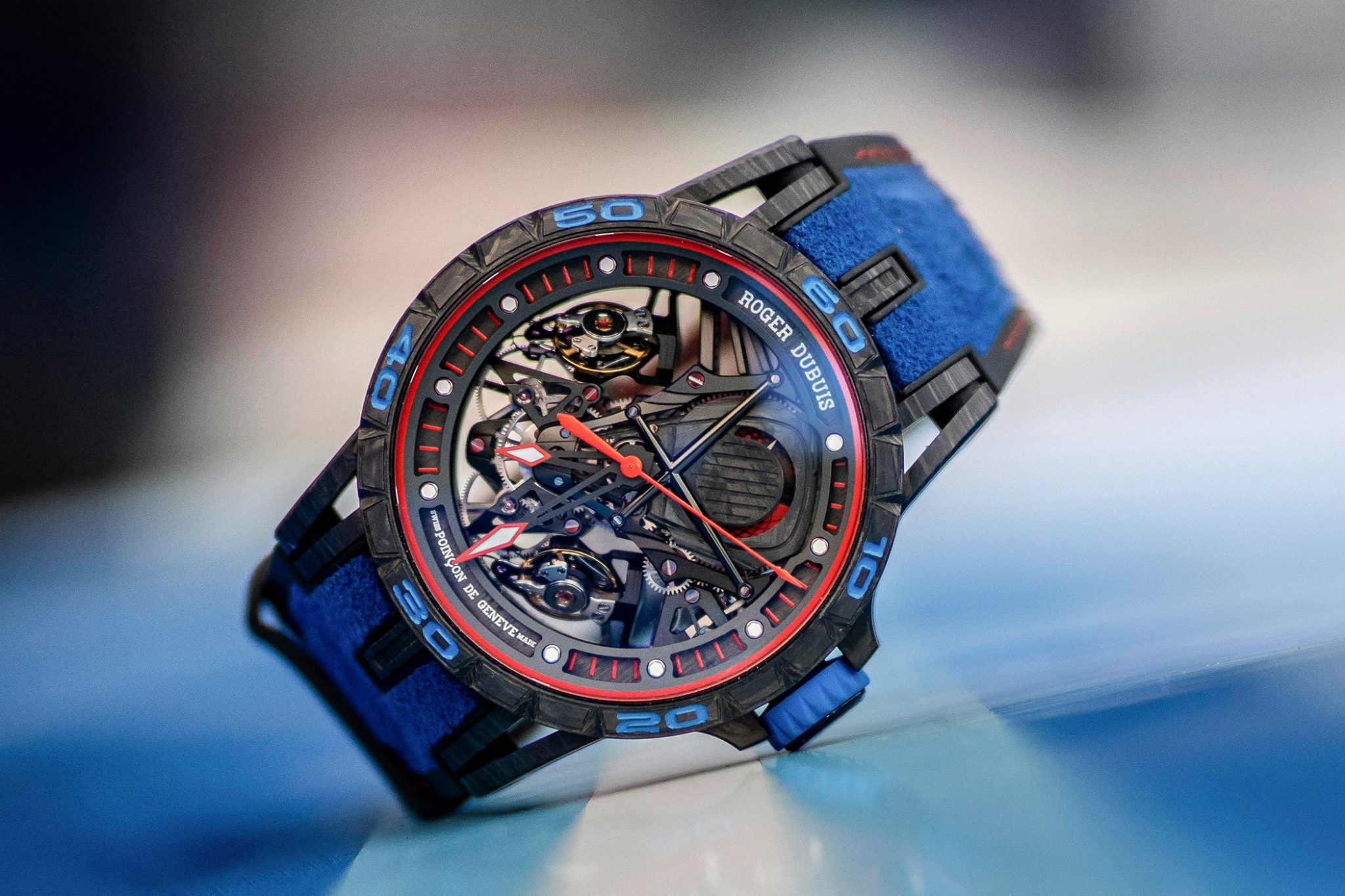 Roger-Dubuis-Excalibur-Spider-AventadorS-Blue-RDDBEX0686