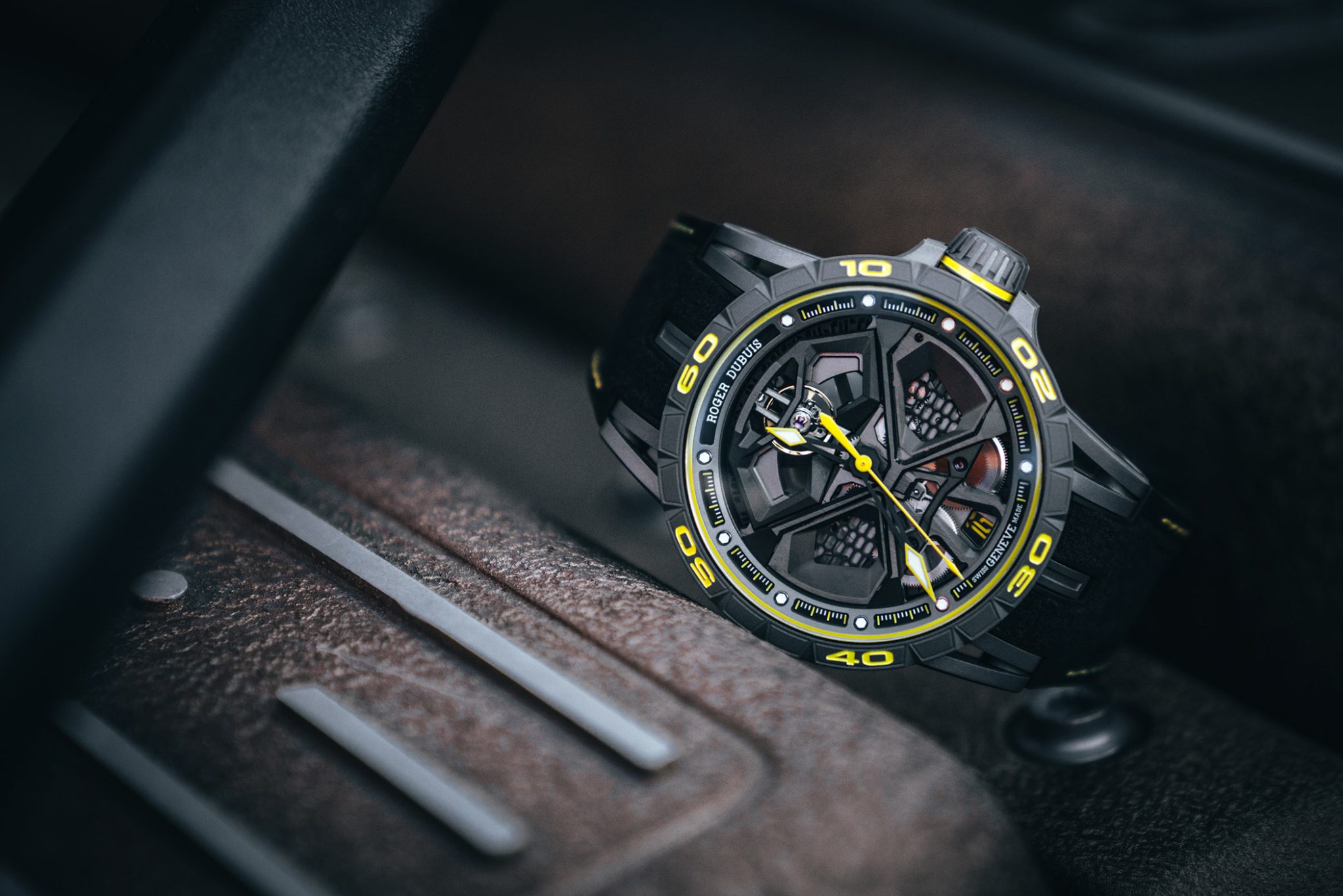 Roger-Dubuis-ExcaliburSpider-Huracan-Performante-Yellow-Details-RDDBEX0792