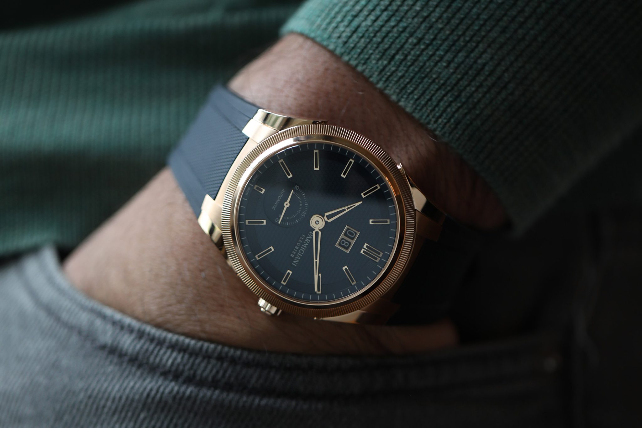 Parmigiani-Fleurier-Tonda-GT-in-Gold-with-Rubber-Strap-Wristshot