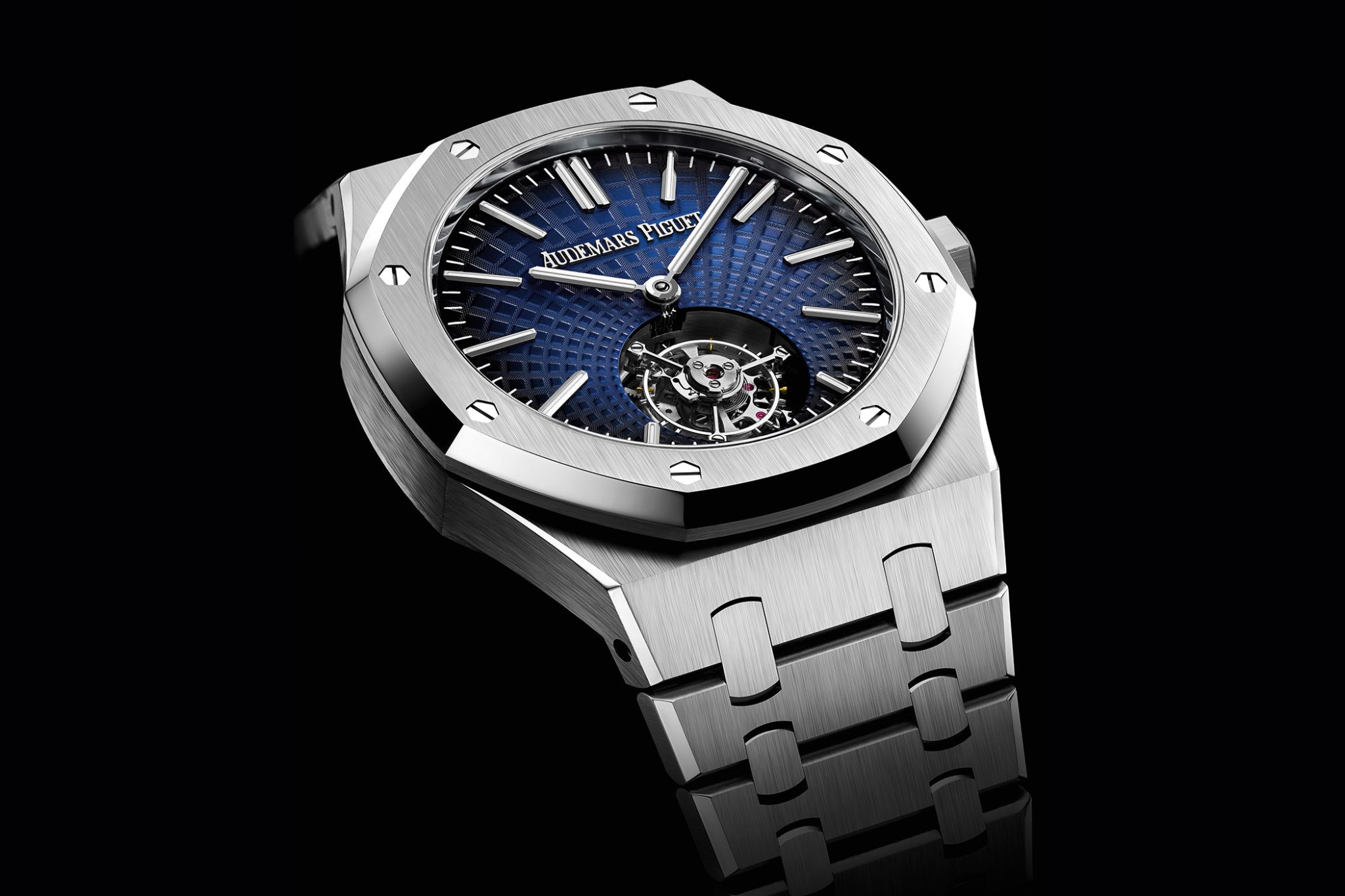Audemars-Piguet-Royal-Oak-RO-26530ST-OO-1220ST-01-Blue-Steel
