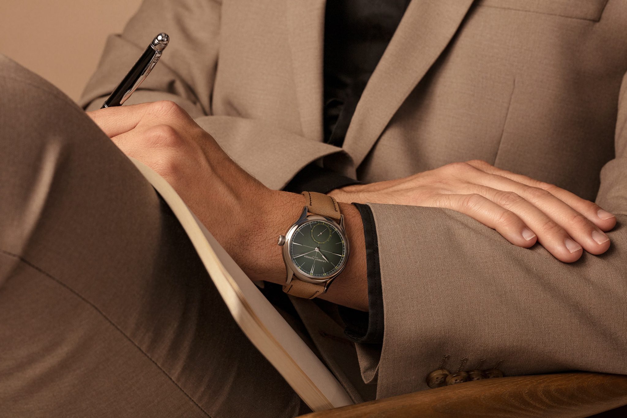 Laurent-Ferrier-Classic-Origin-Green-Atelier-Wristshot