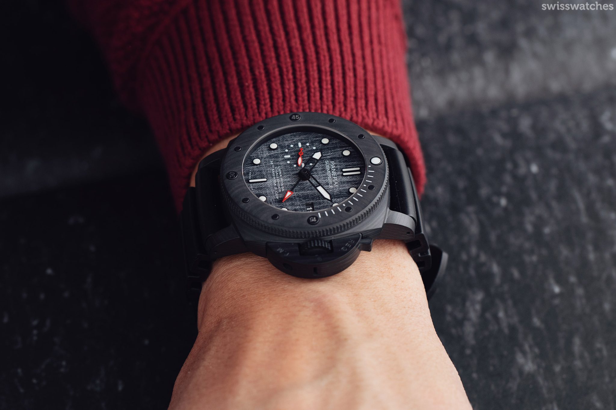 Panerai Submersible Luna Rossa PAM 01039 on the Wrist