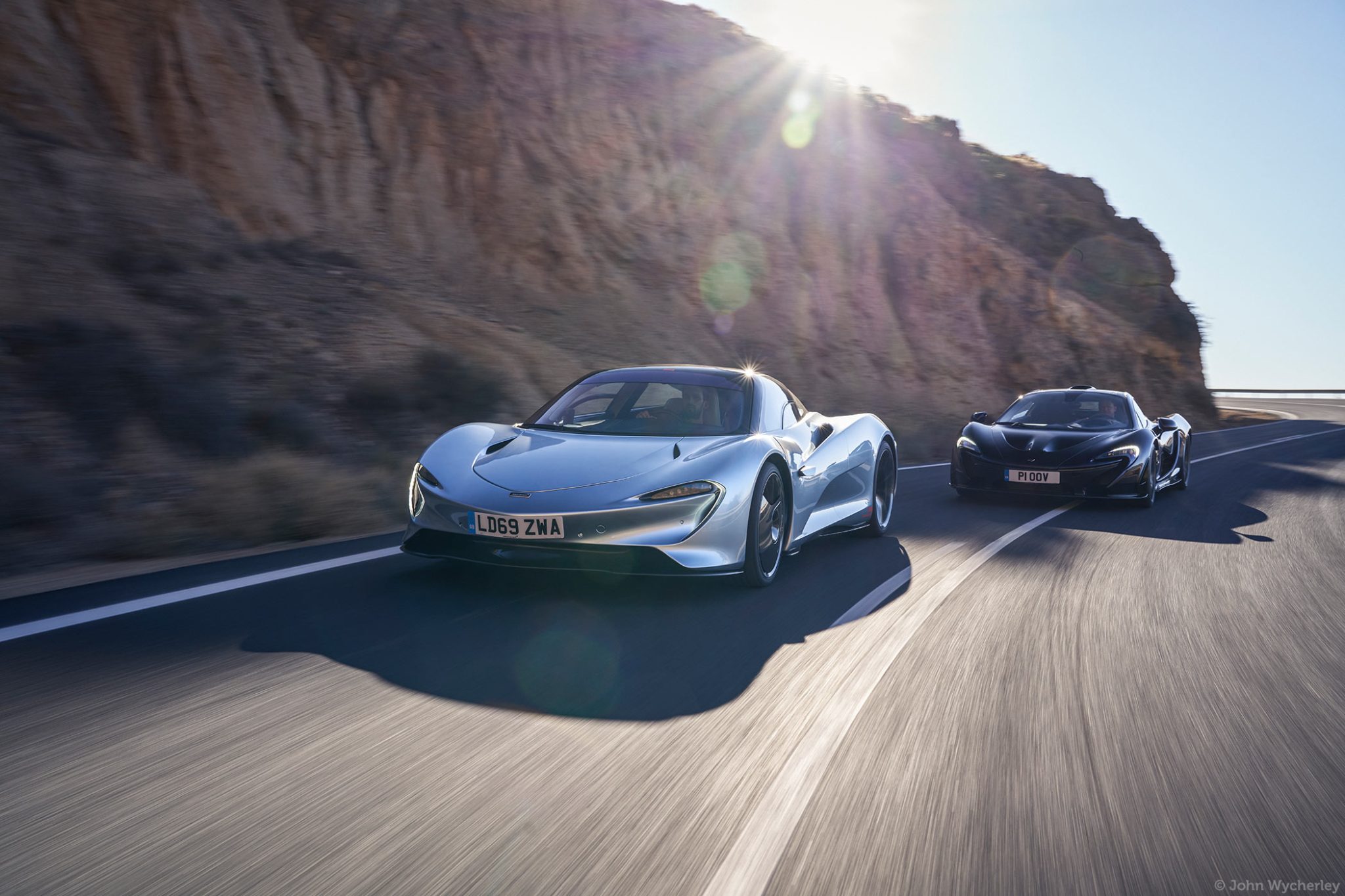 McLaren-Speedtail-and-McLaren-P1©John-Wycherley