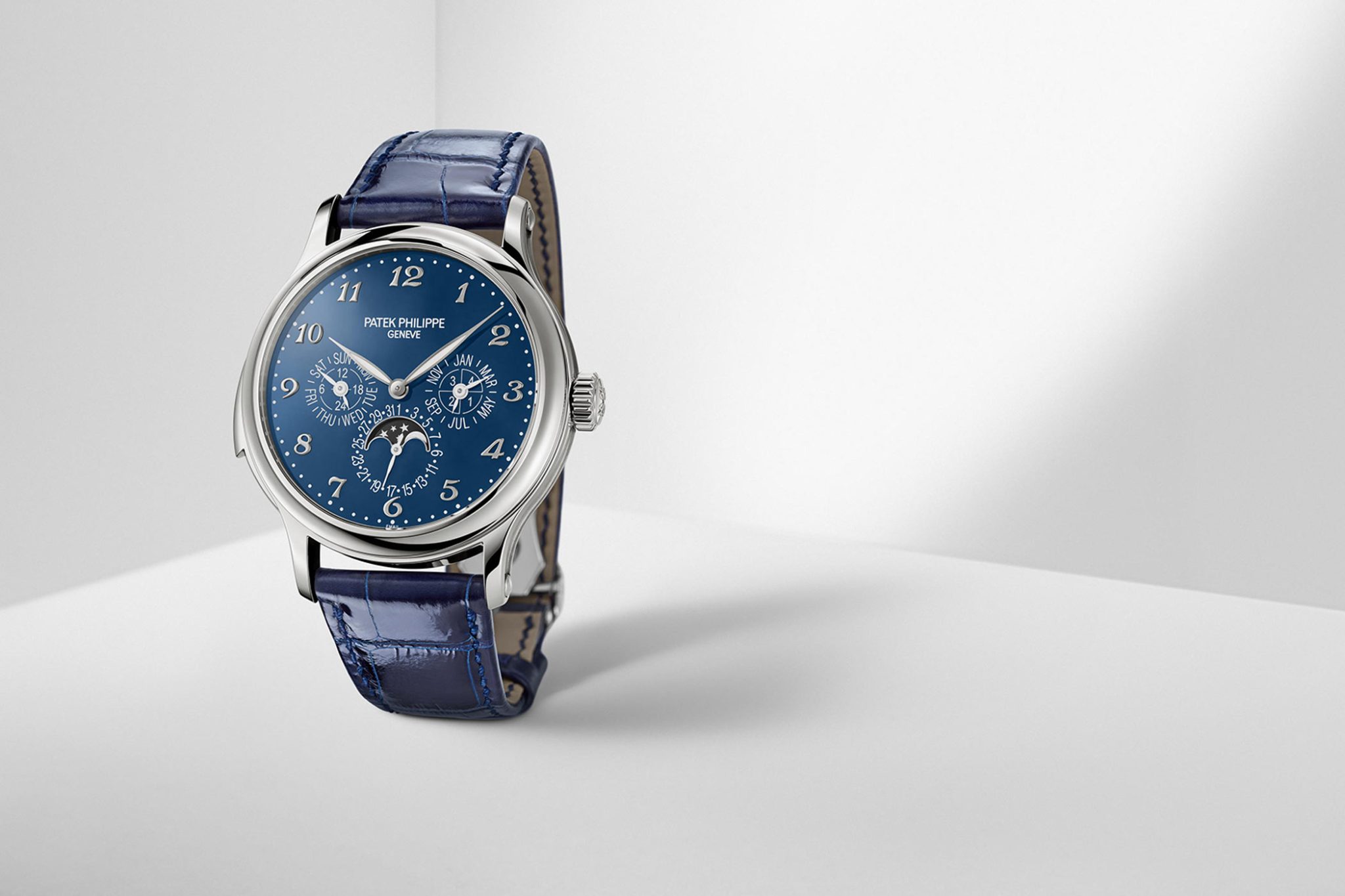 Patek-Philippe-Grand-Complication-Ref-5374G-001-Front