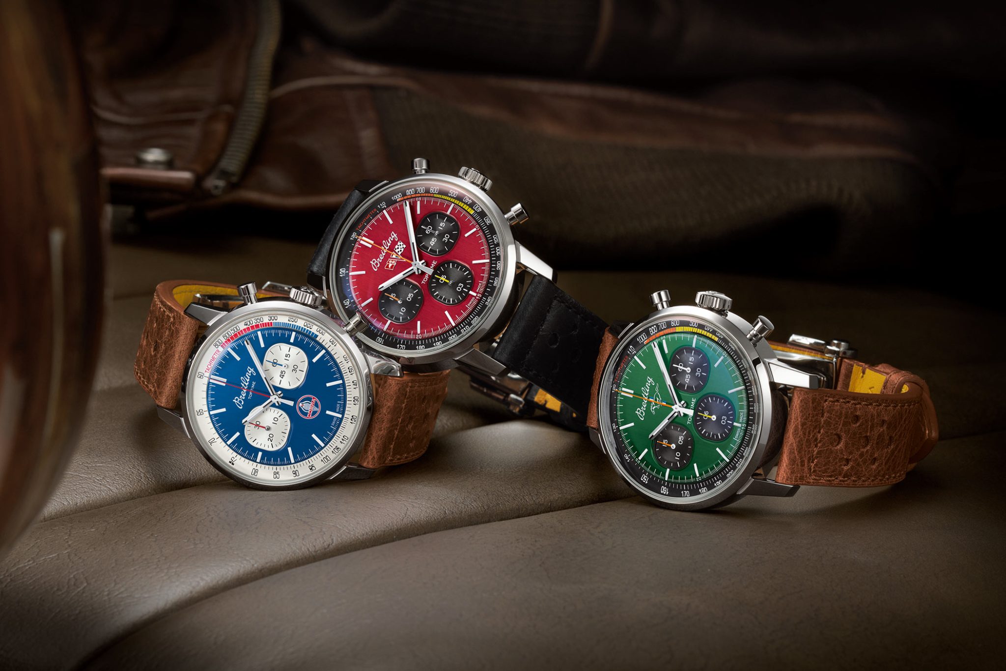 Breitling Top Time Classic Cars Capsule Kollektion Top Time Shelby Cobra blau mit streifen Top Time Ford Mustang grün Top Time Chevrolet Corvette rot overview alle drei Uhren squad
