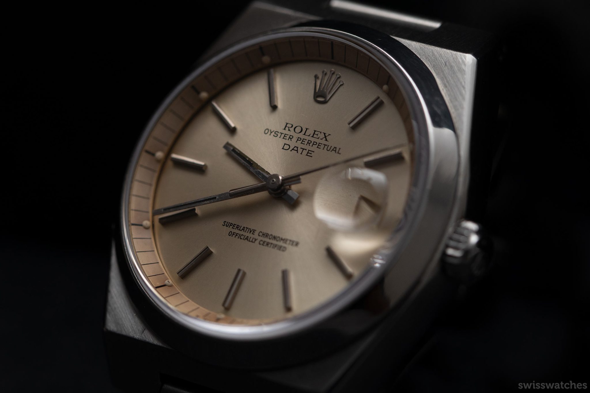 Rolex-1530-Automatic-Dial-Patina-Vintage-Oysterquartz