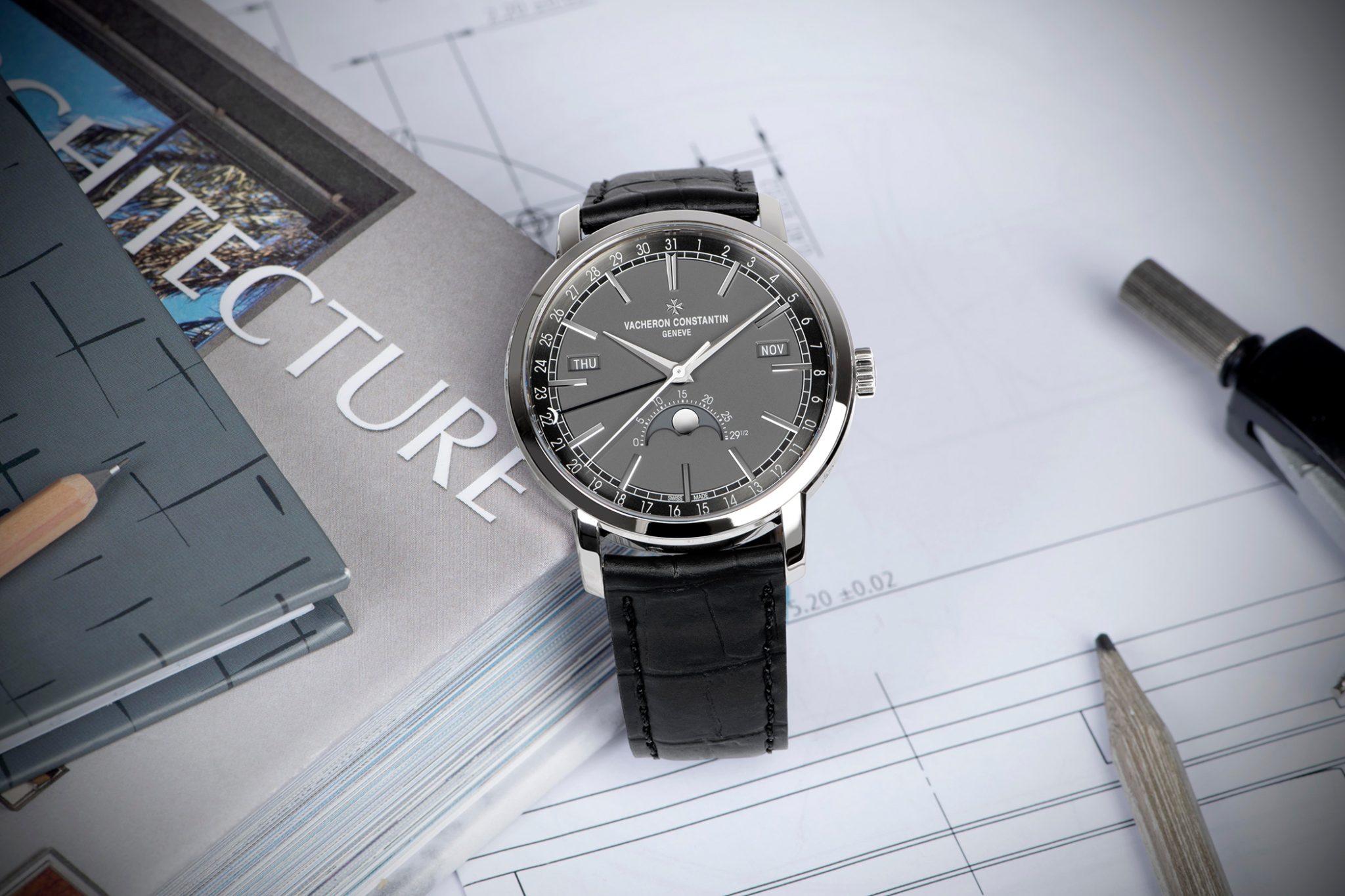 VC-Traditionnelle-Complete-Calendar-WhiteGold-Overview