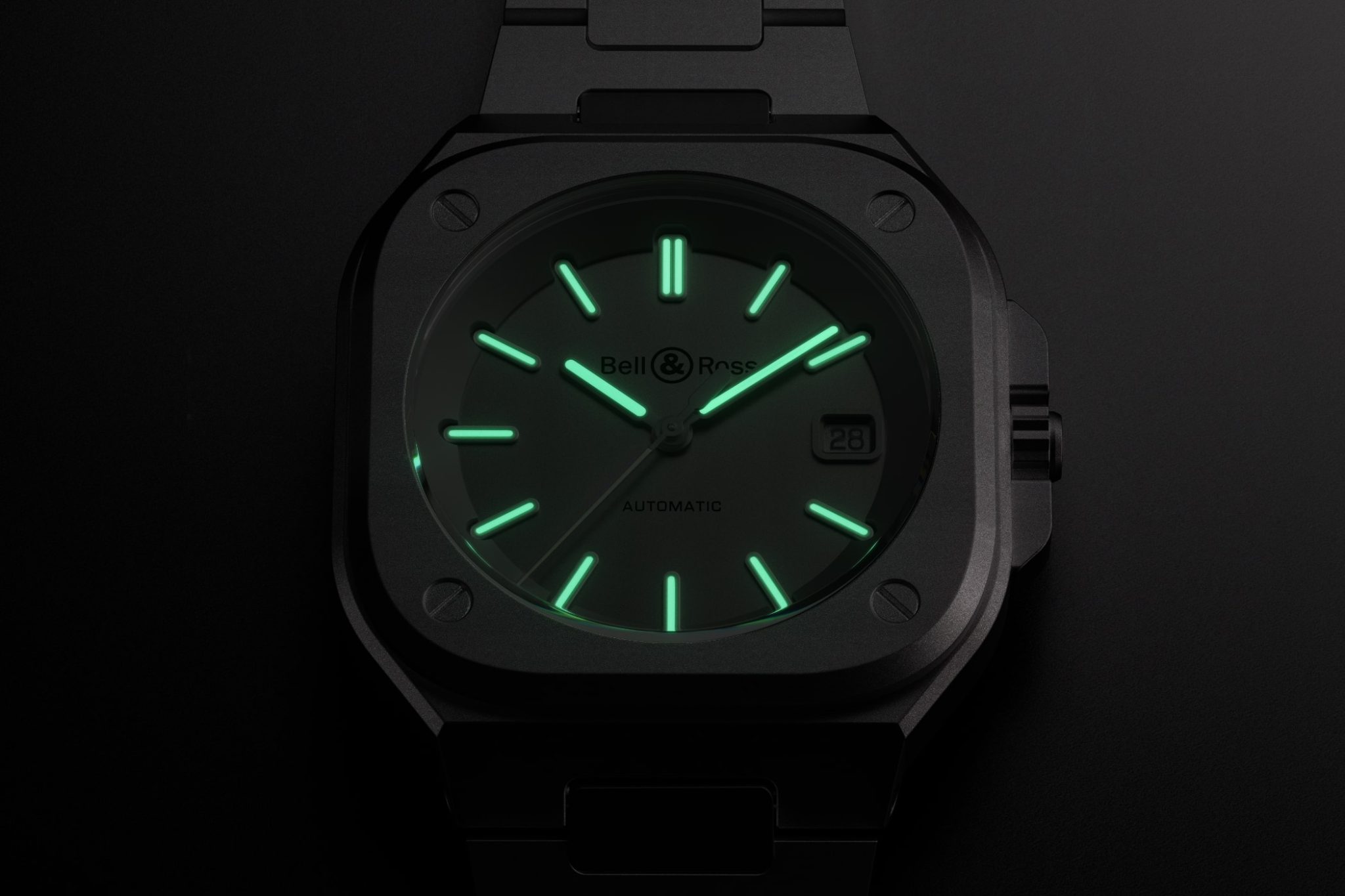Bell-Ross-05-HOROLUM-Dial