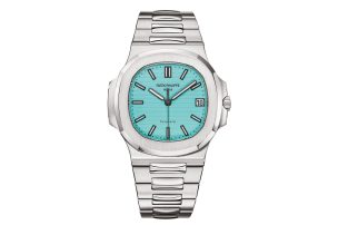 Patek-Philippe-Nautilus-5711-1A-018-Tiffany-Co-limited-Edition-to-170-watches-Super-Jumbo