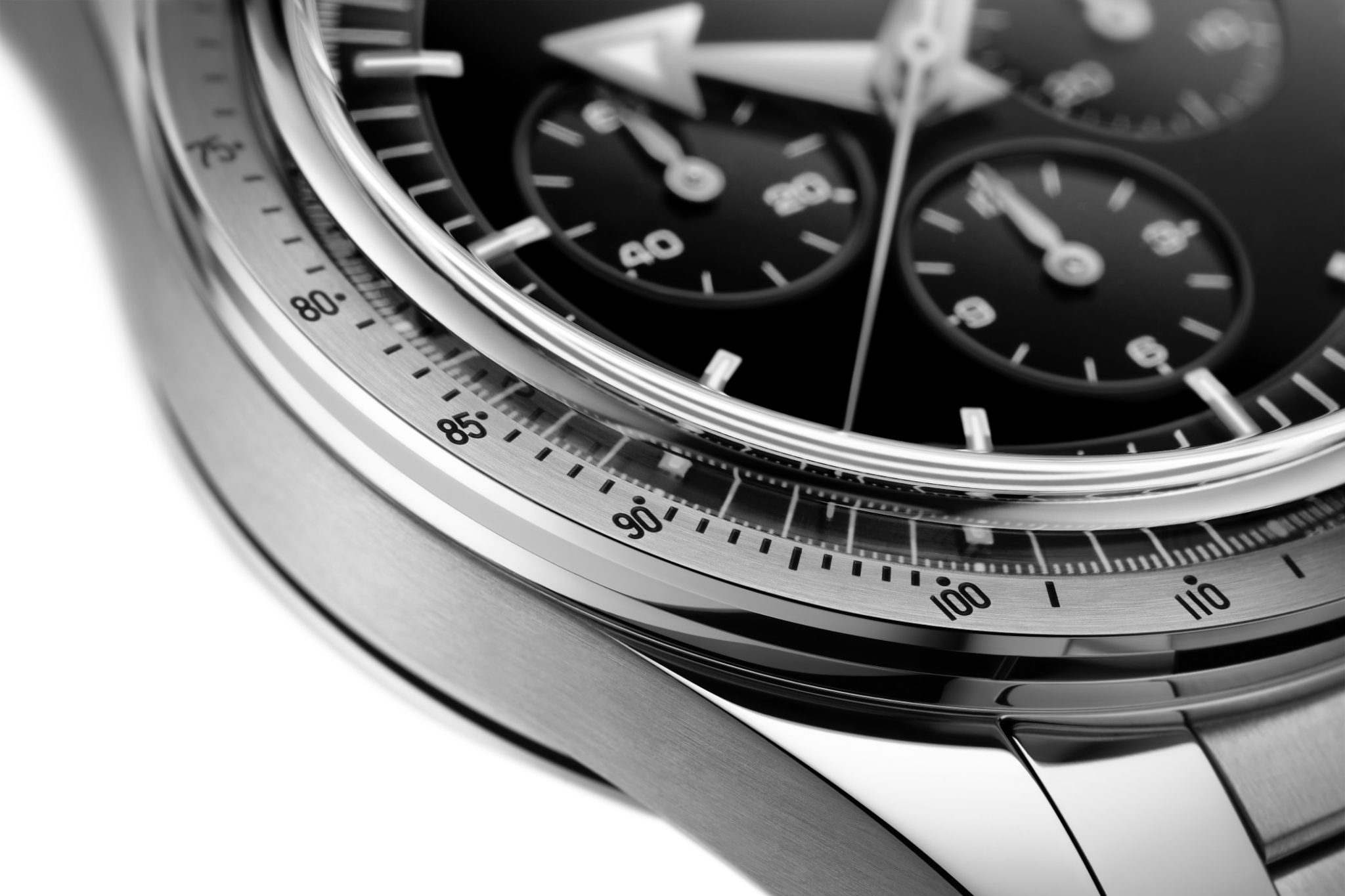 OMEGA-Speedmaster-Calibre-321-Chronograph-Case-bezel-close-up