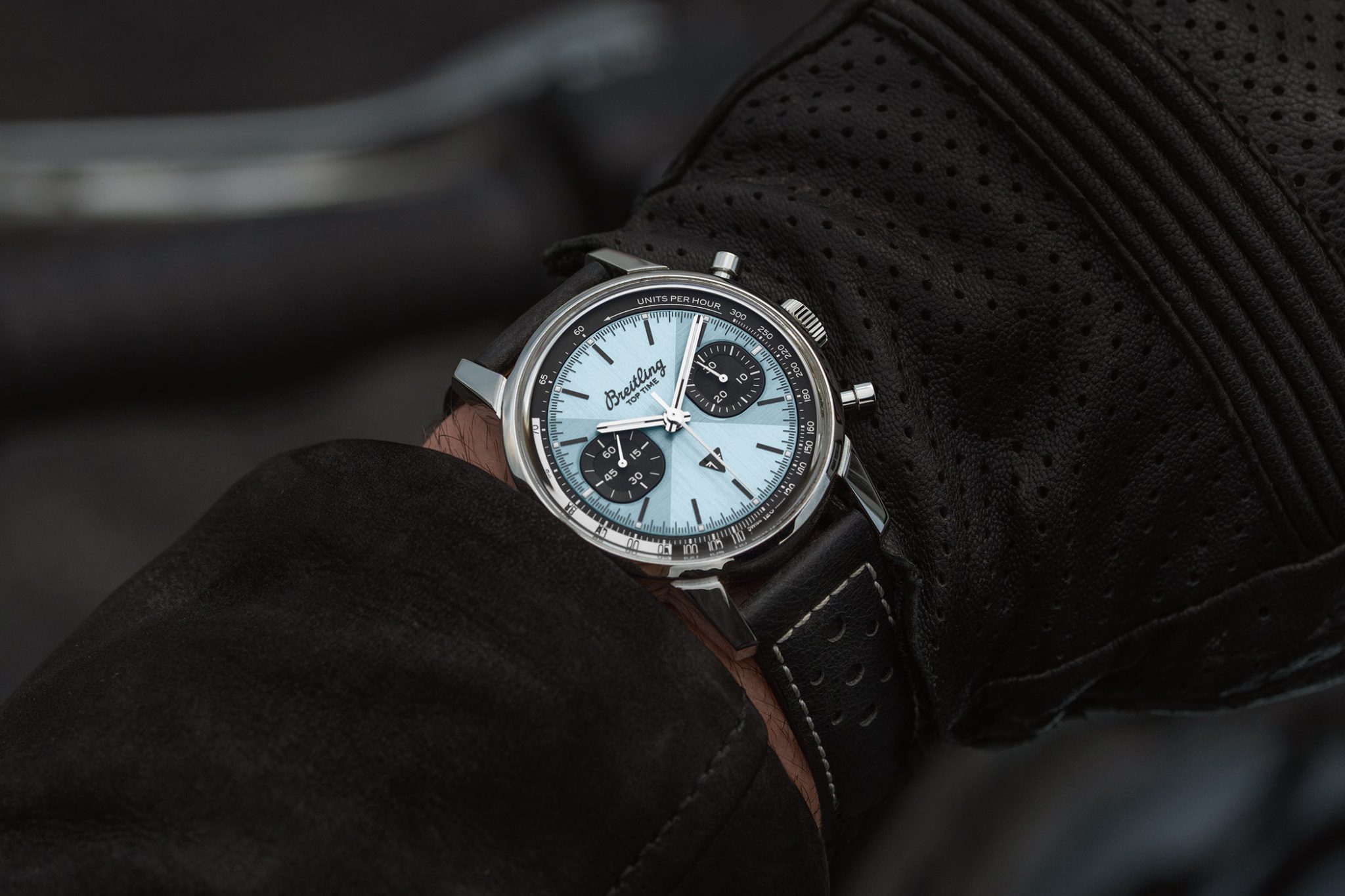 A23311121C1X1-Breitling-Top-Time-Triumph