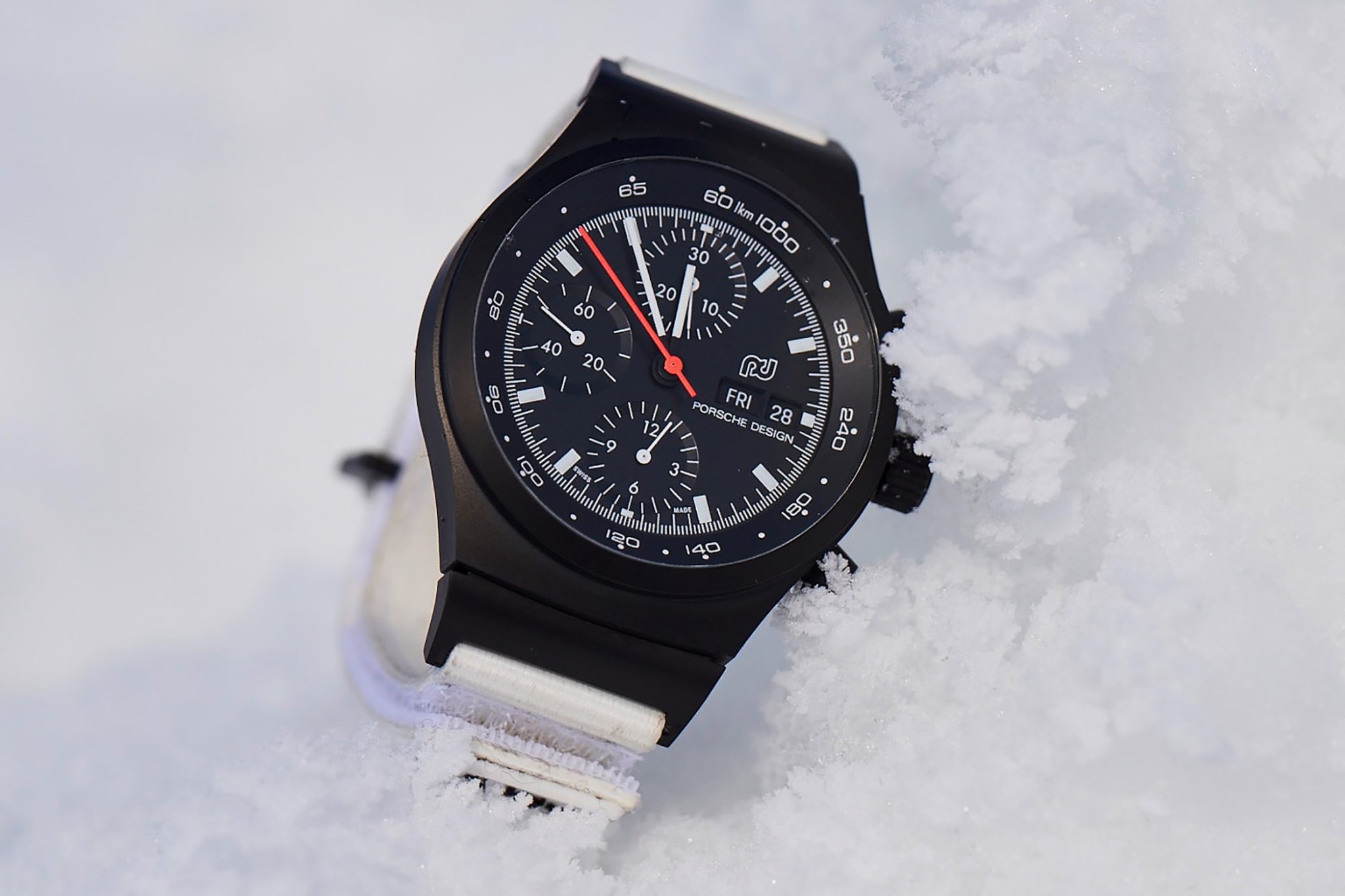 Porsche-Design-Chronograph-1-GP-2022-Edition-Dial