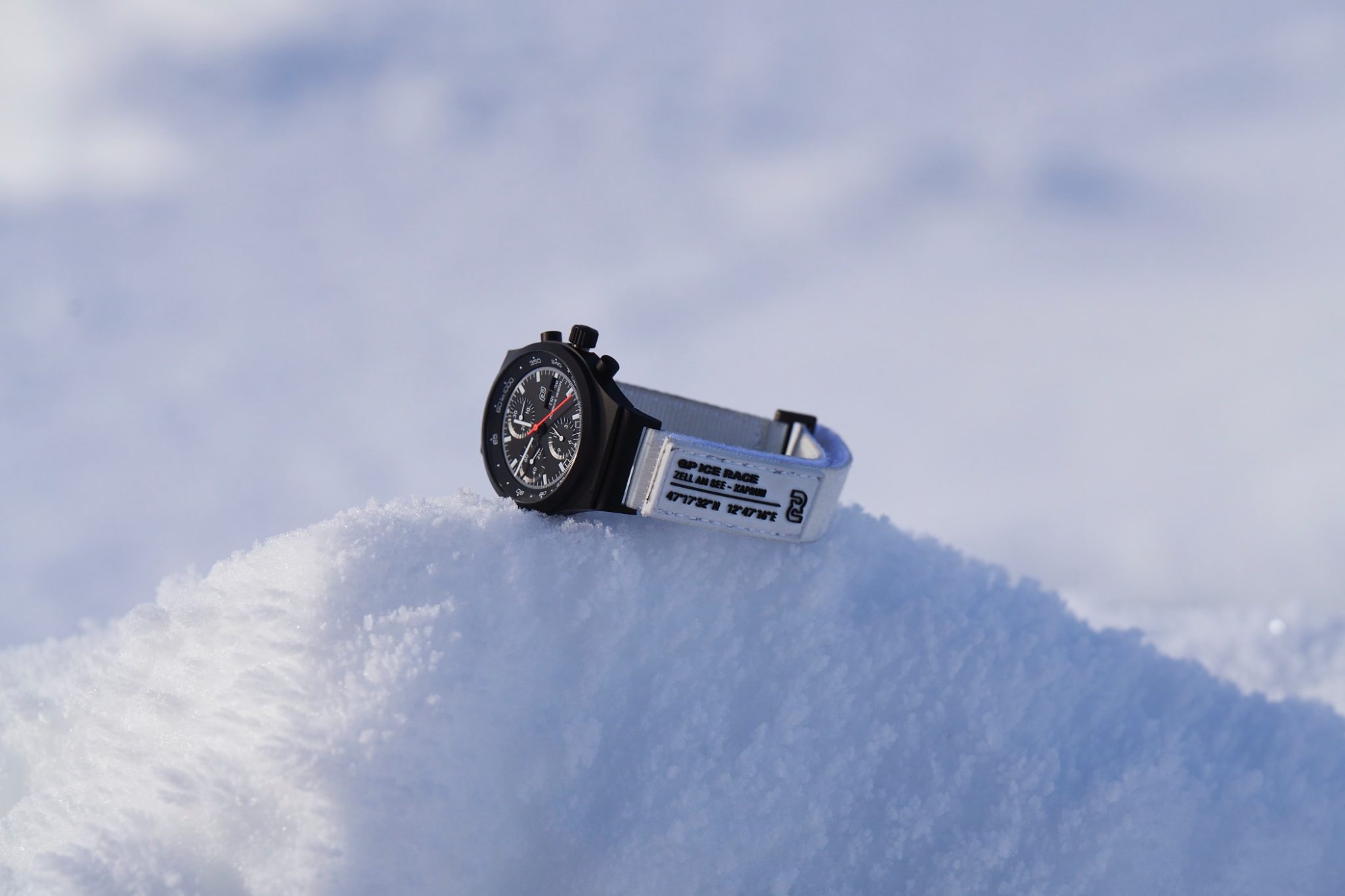 Porsche-Design-Chronograph-1-GP-2022-Edition-Overview White Strap