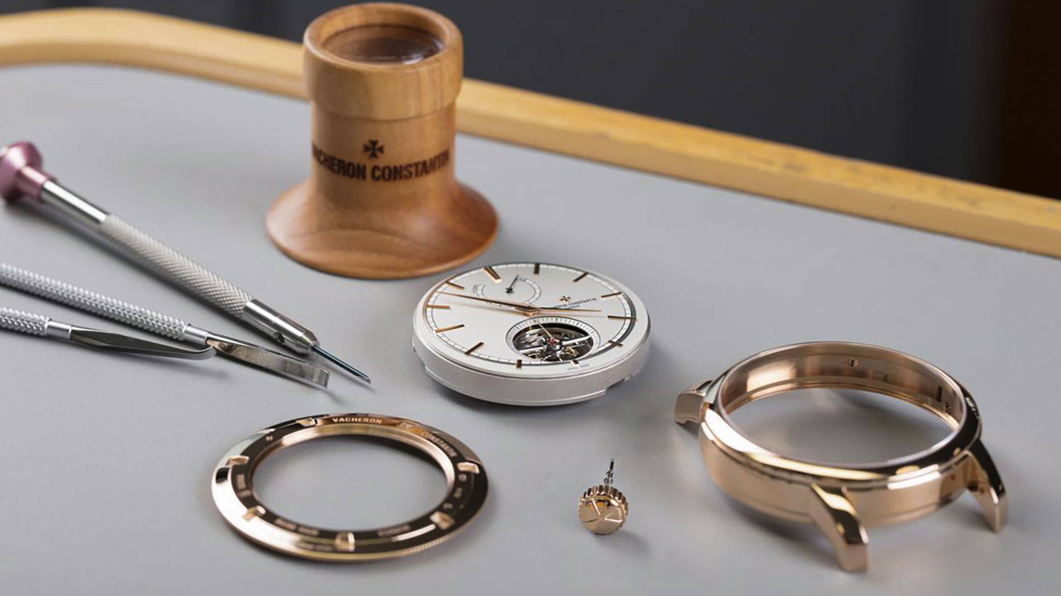 Inside-the-Vacheron-Constantin-Manufacture-Haute-Horlogerie-Les-Cabinotiers-Traditionelle-Tourbillon