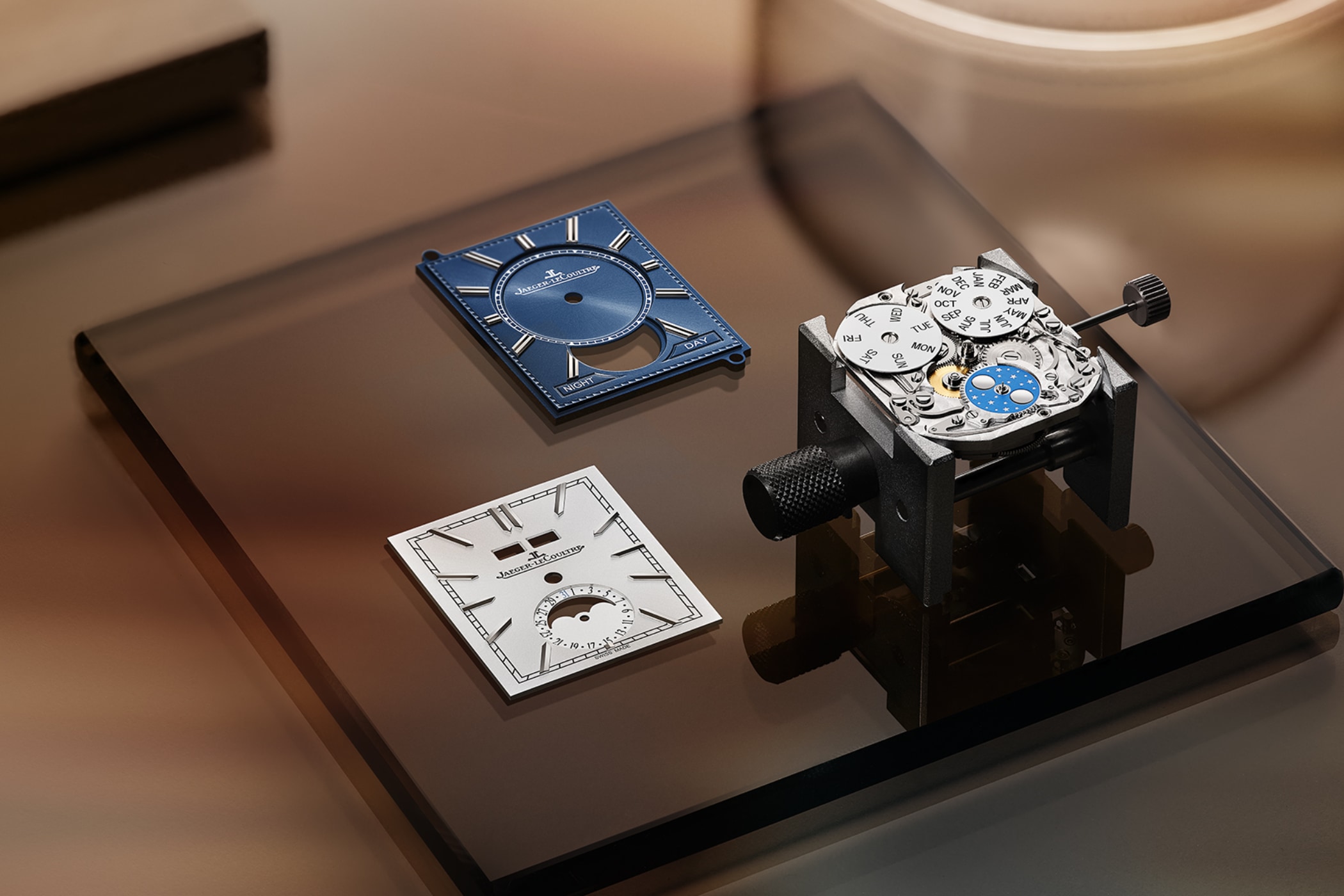 jaeger-lecoultre-reverso-tribute-duoface-calendar-calibre-853