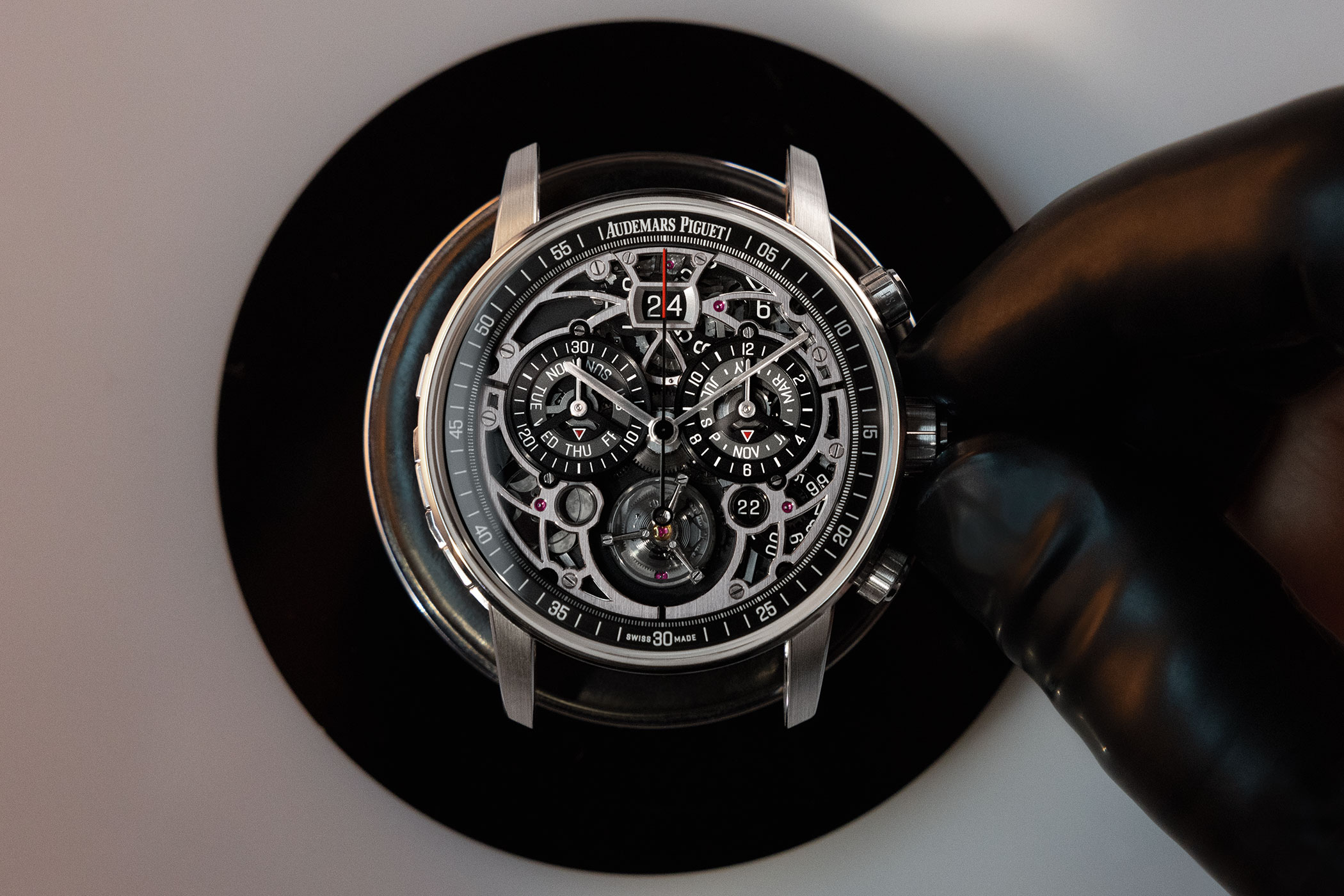Code-11-59-by-Audemars-Piguet-Ultra-Complication-Universelle-RD4-26398BC-Savoir-Faire-8
