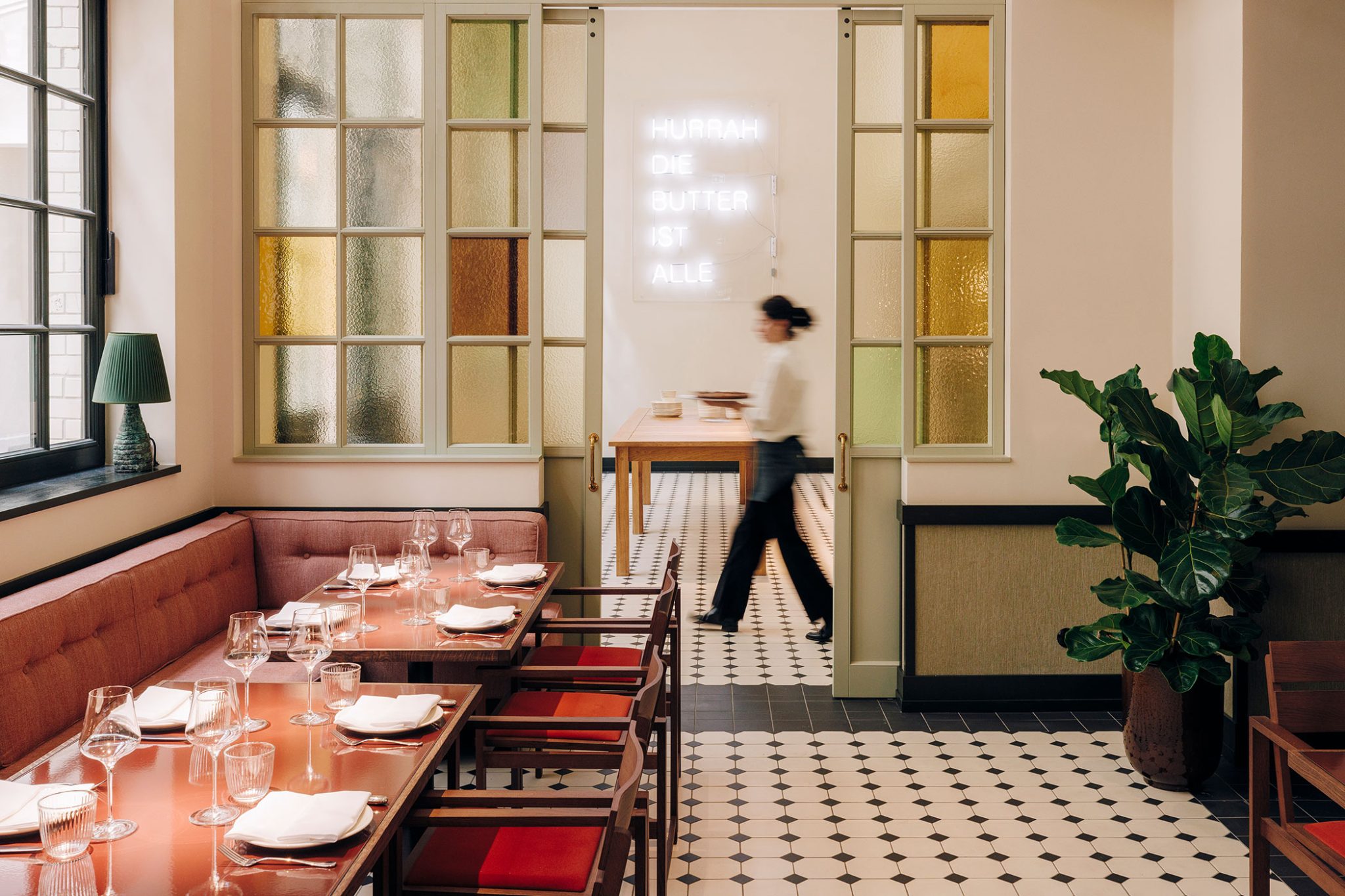 Berlin-Chateau-Royal-Restaurant-Dottir-1-Swisswatches-BTG
