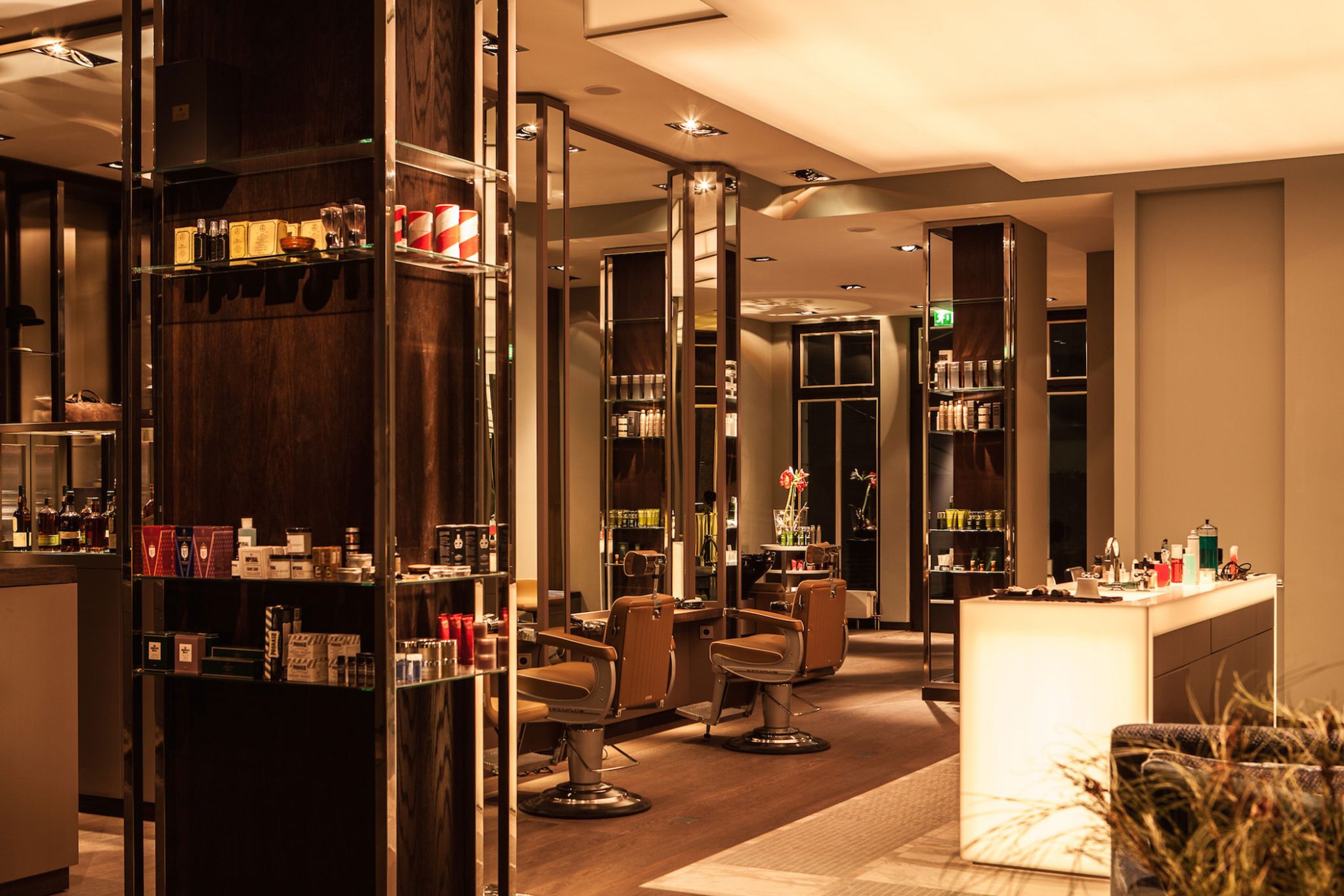 Berlin-Gentlmens-Circle-Barbershop-Concept-Store-1-Swisswatches-BTG