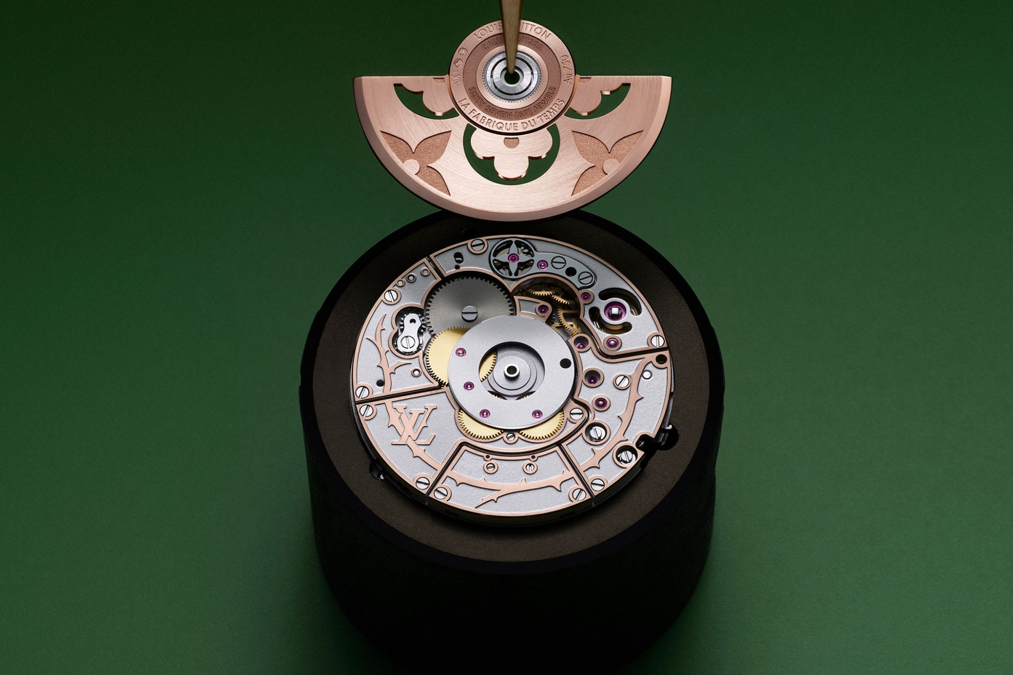 Louis-Vuitton-Tambour-Fiery-Heart-Automata