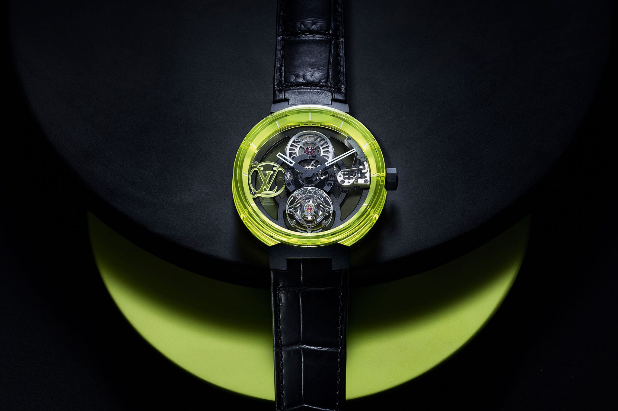 Louis-Vuitton-Tambour-Moon-Flying-Tourbillon-Poincon-de-Geneve-in-Yellow