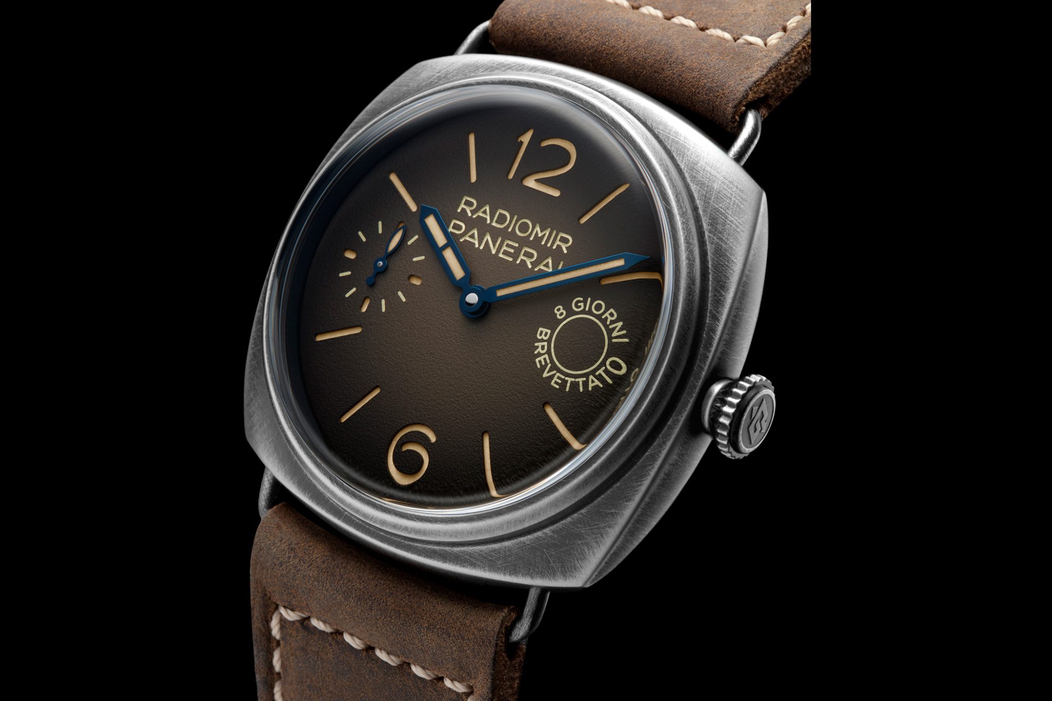 Panerai-Radiomir-PAM01347-front-case-black-background