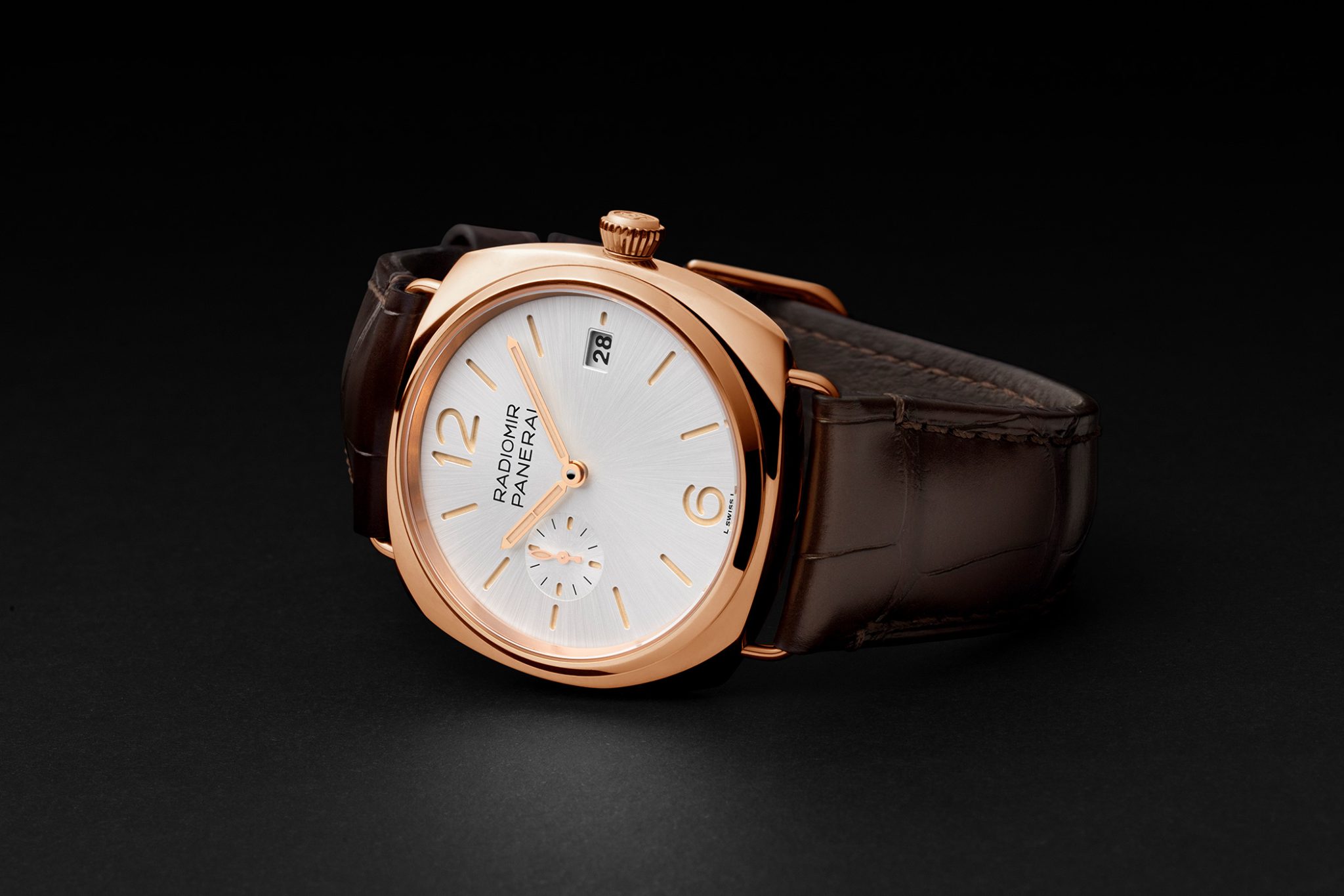 Panerai-Radiomir-Quarantana-Goldtech-PAM1026-case-black-background