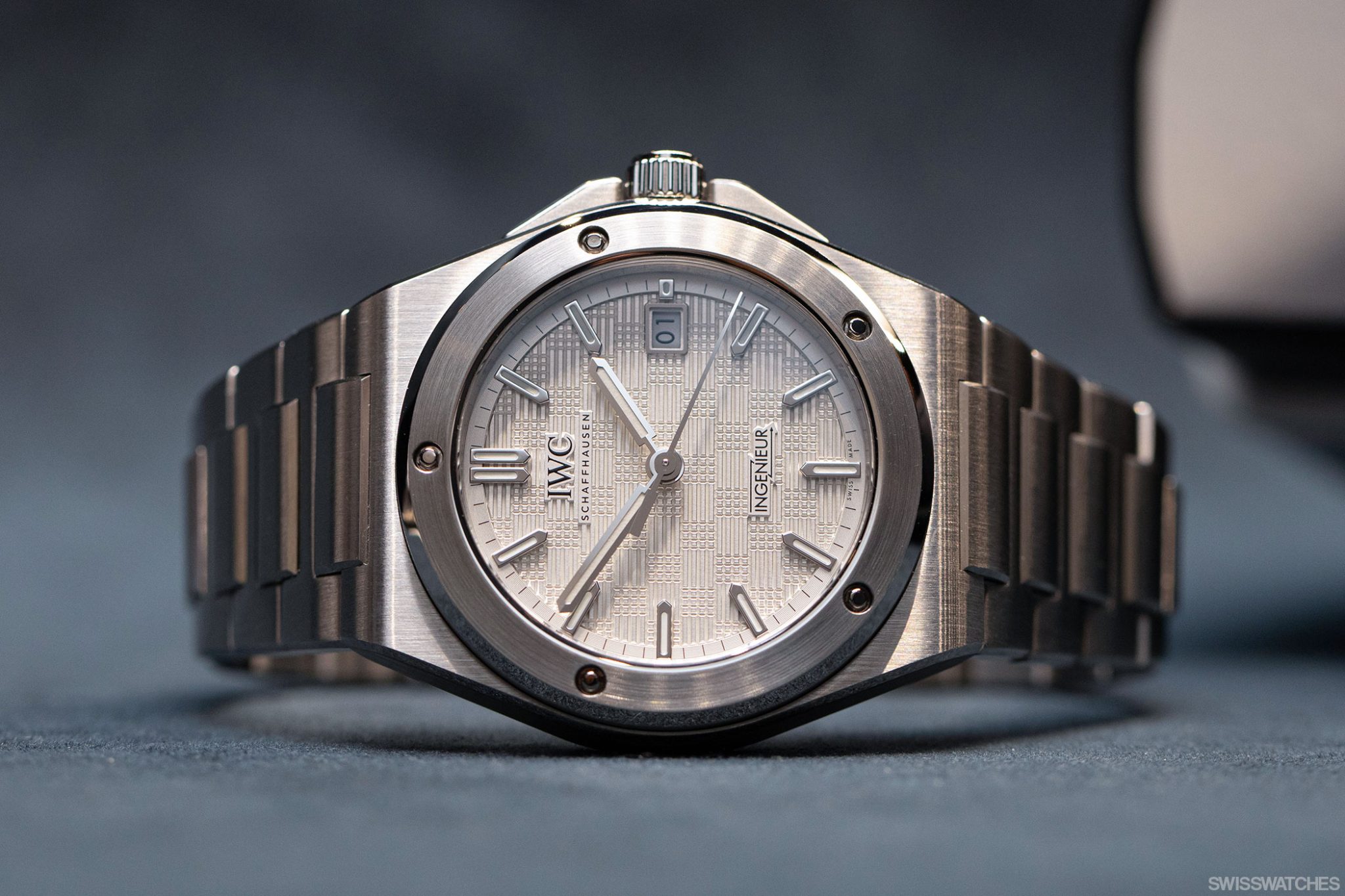 IWC-Ingenieur-Autmatic-40-IW328902-Gerald-Genta-Design-1