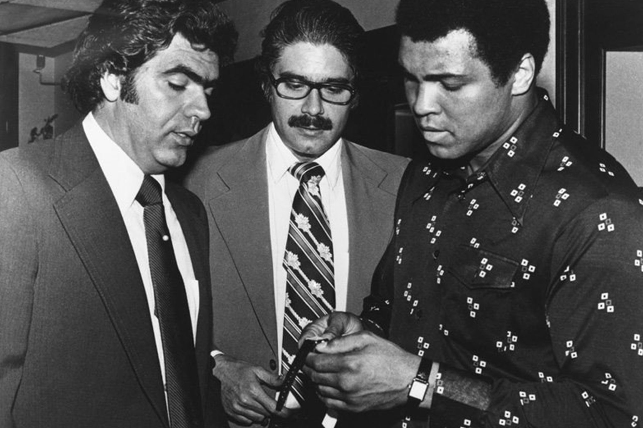 Muhammed-Ali-With-Tank