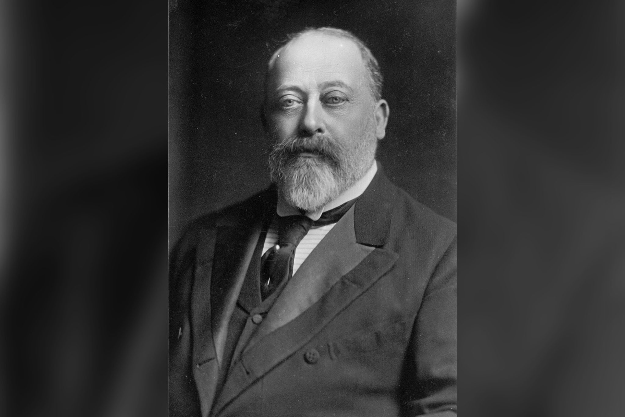 Royal-Warrant-from-King-Edward-VII-for-Cartier