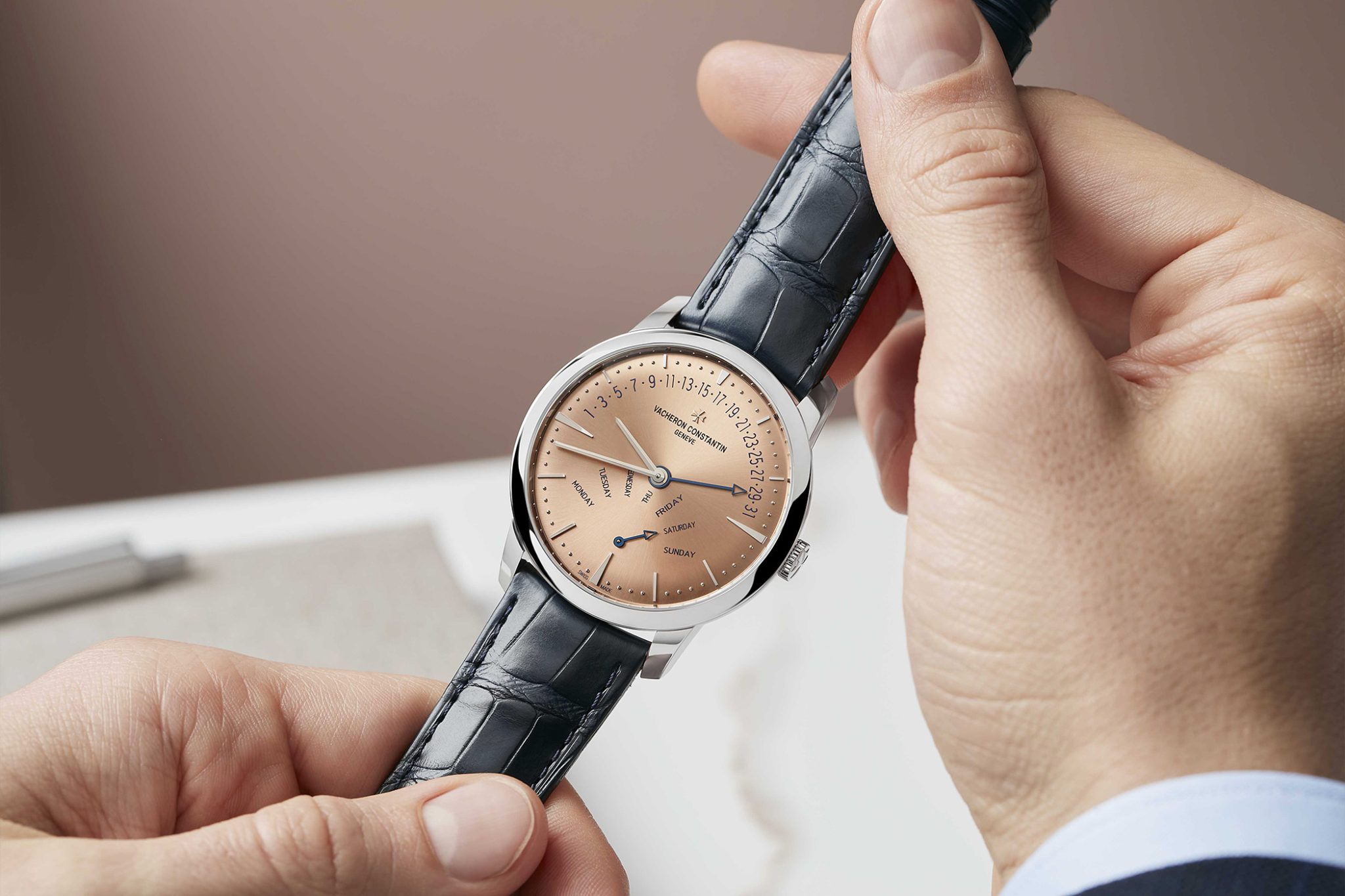 Vacheron-Constantin-Patrimony-Retrograde-Day-Date-4000U:000P-H003-Bracelet