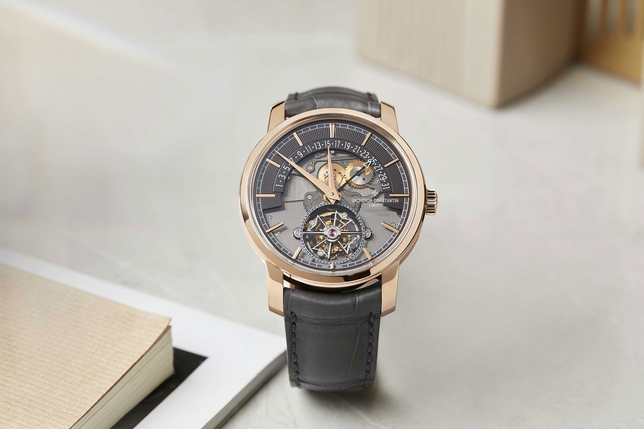 Vacheron-Constantin-Traditionnelle-Tourbillon-Retrograde-Date-Openface-6010T-000R-B638-WW2023-1