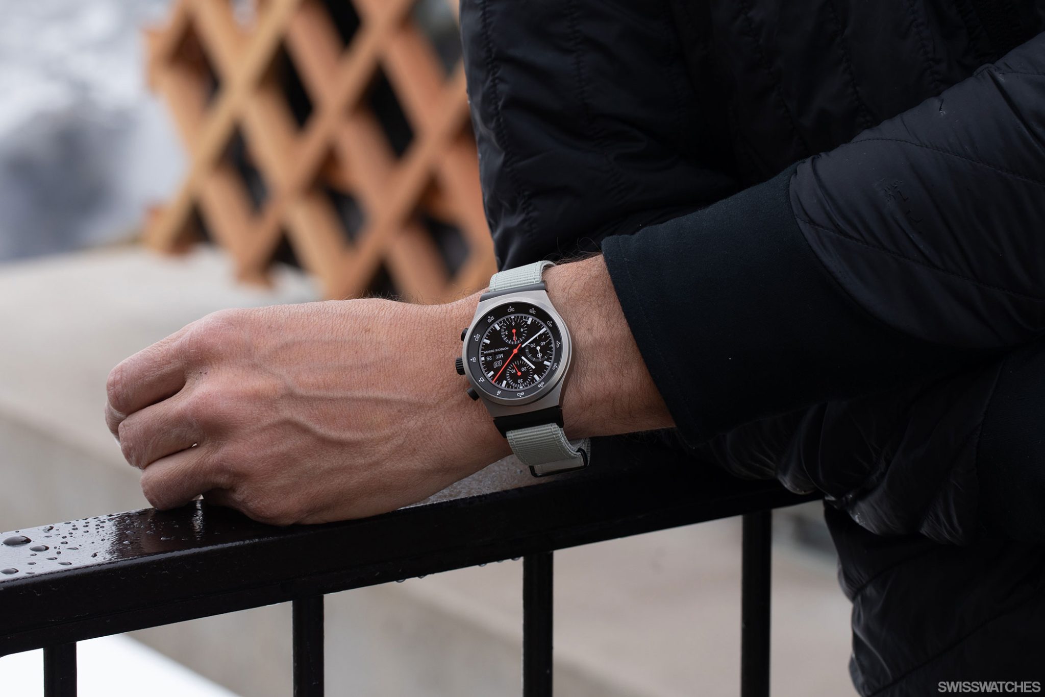 Porsche-Design-Chronograph-1-GP-Ice-Race-2023-Limited-to-250-pieces-Mankei-Strap