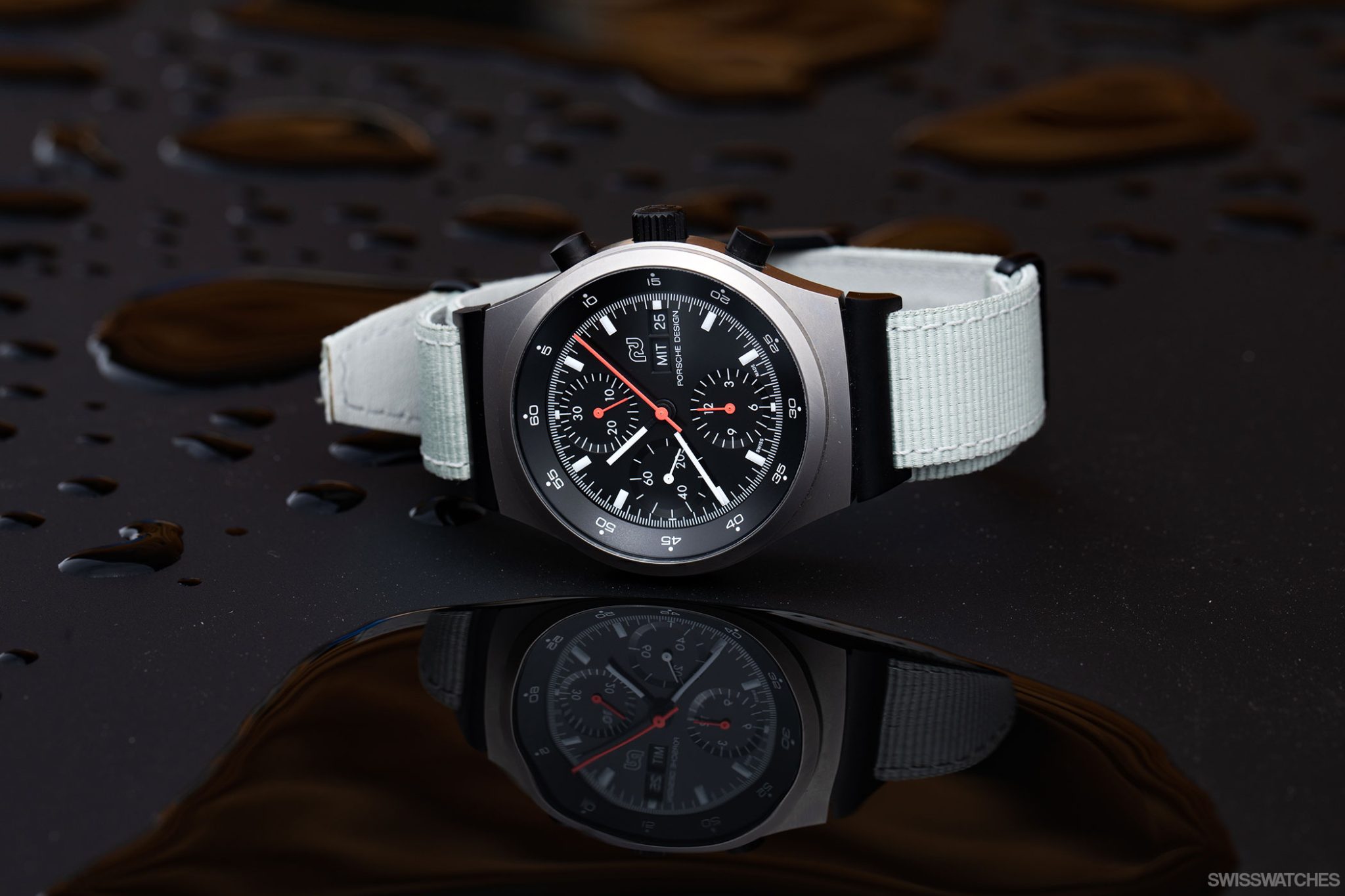 Porsche-Design-Chronograph-1-GP-Ice-Race-2023-Mankei-Strap
