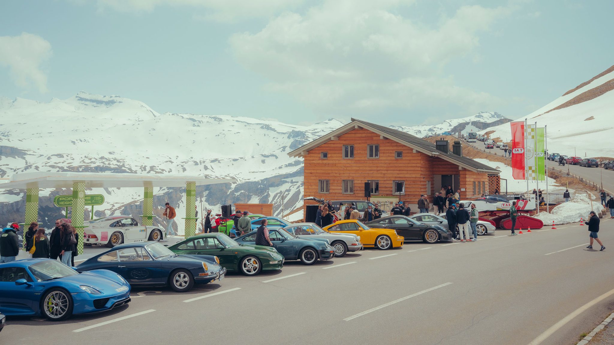 The-Porsche-Meeting-Hut-Mankei-FAT-International