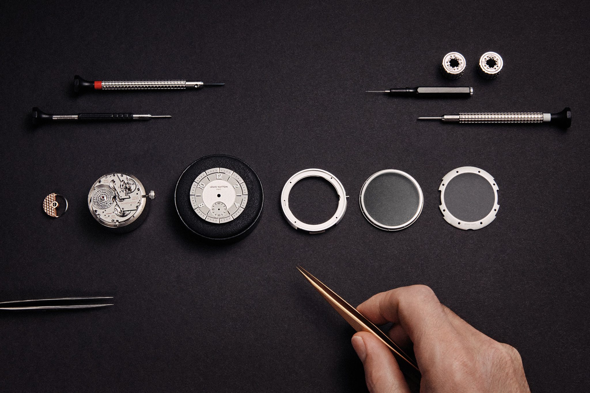 Louis-Vuitton-Tambour-New-Integrated-Steel-Sports-Watch-2023-La-Fabrique-Du-Temps-Components