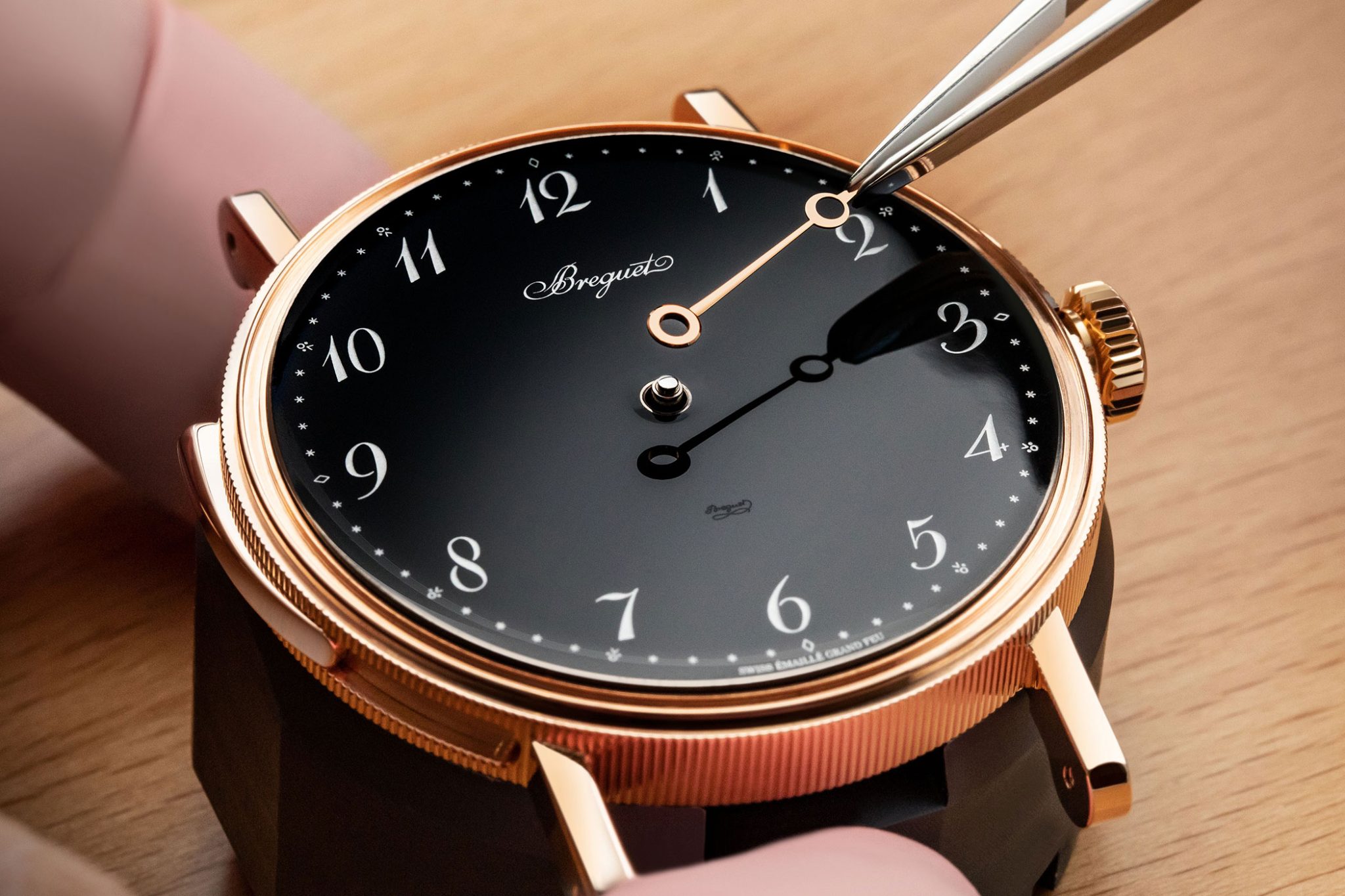 Breguet-Classique-Ref-7637-Minutenrepetition-05