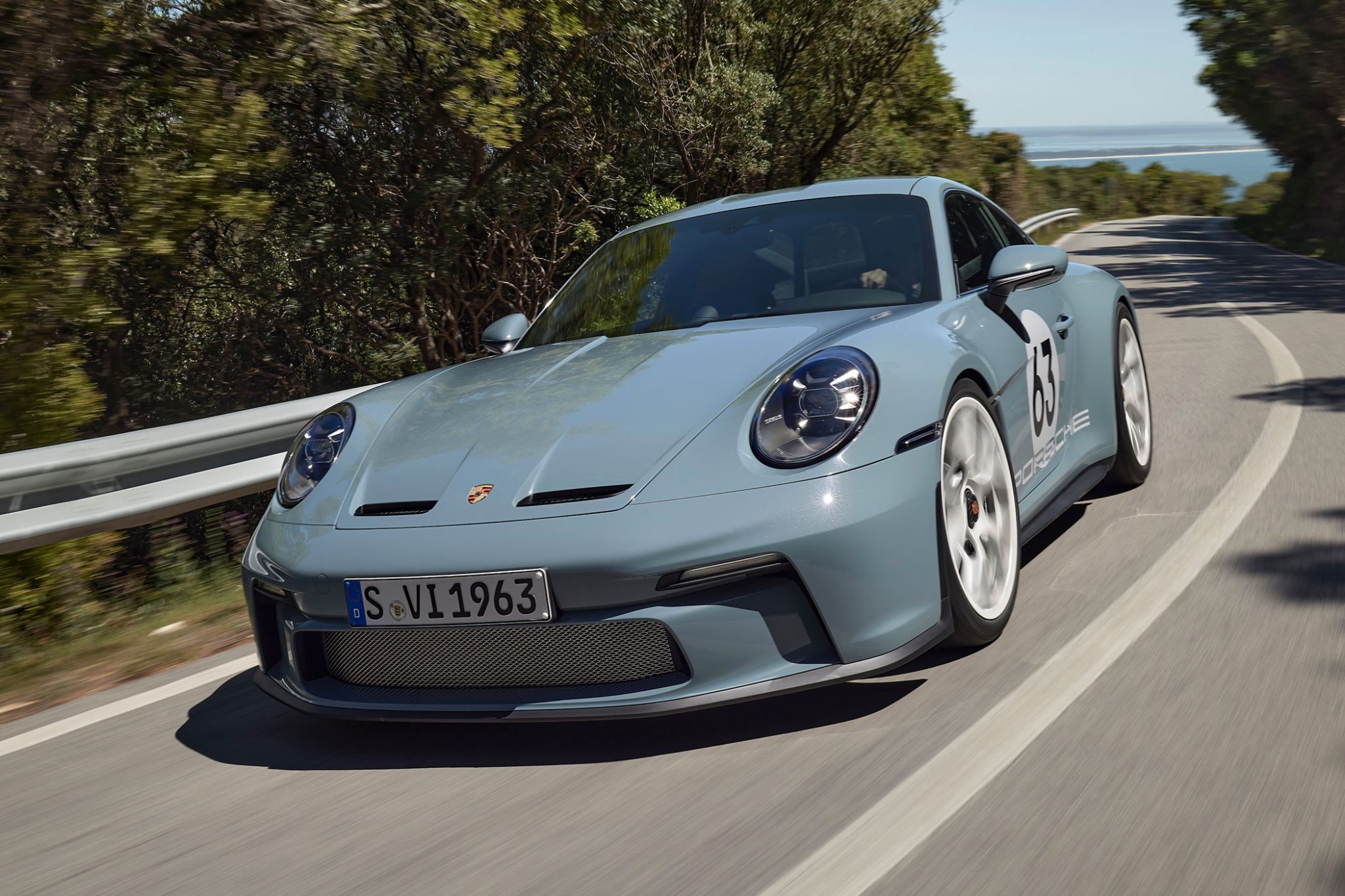Porsche-Design-Chronograph-1-911-S-T-Porsche-911-60th-Anniversary-05