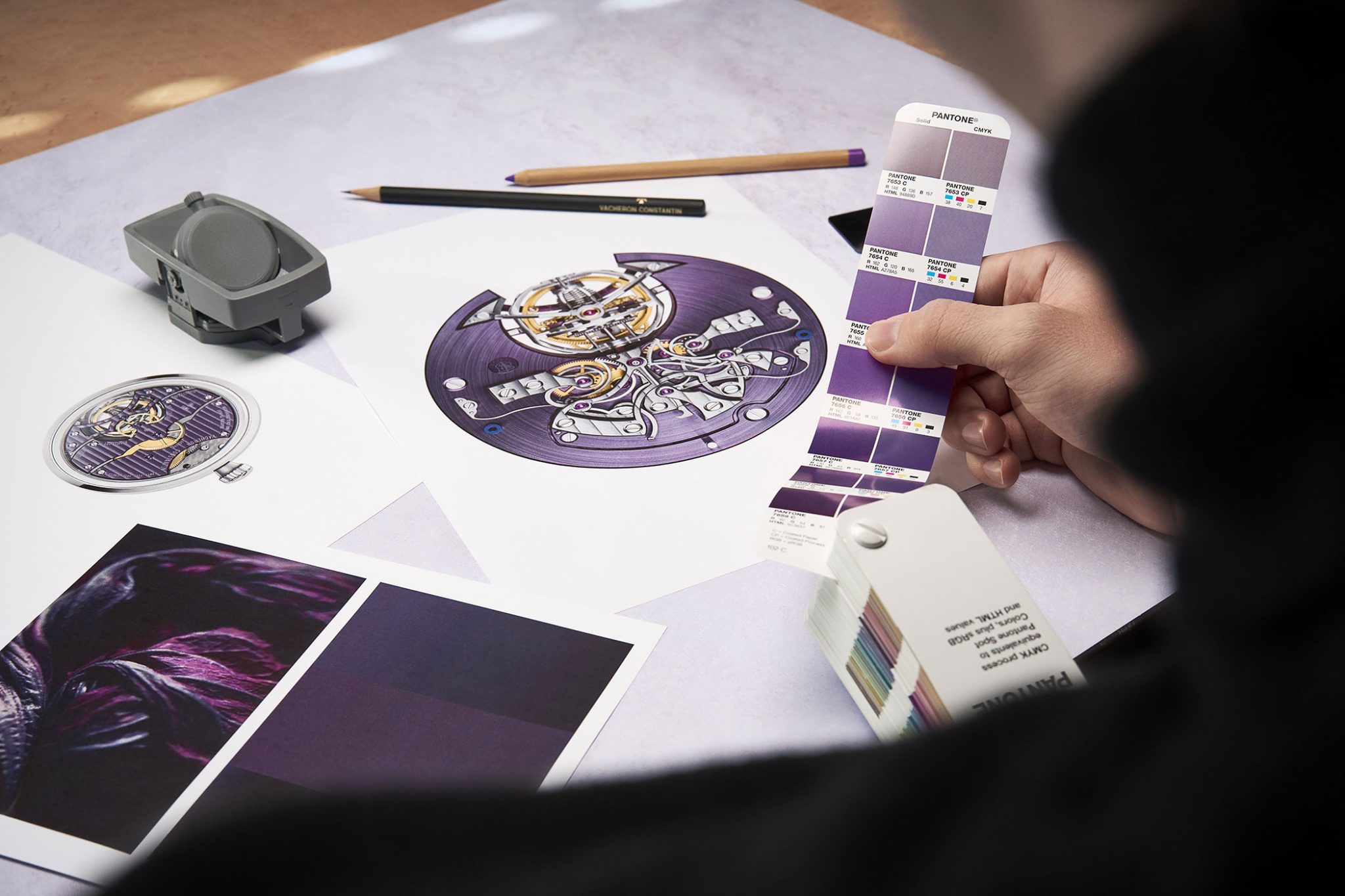 Vacheron-Constantin-Les-Cabinotiers-Rolls-Royce-Armillaire-Tourbillon-RR-9880C-000T-182C-P11