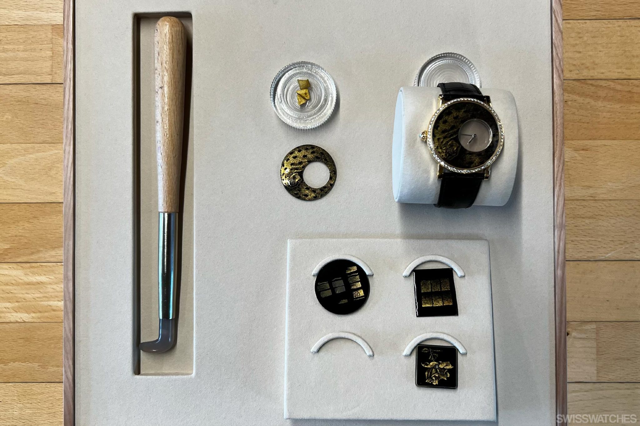 Cartier-Metiers-D-Arts-Grisaille-Watches-With-Etruscan-Granulation-1