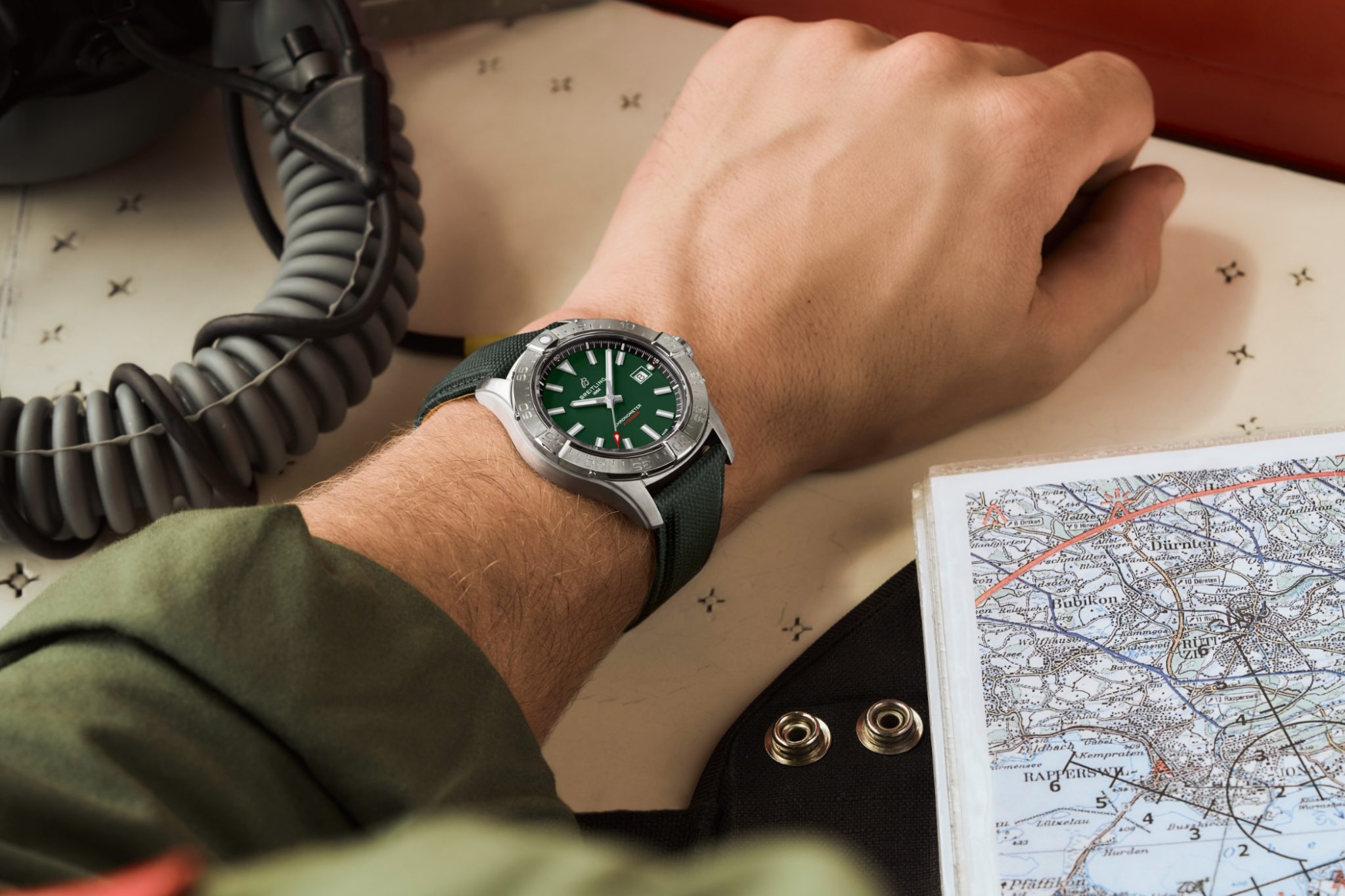 Breitling-Avenger-Automatic-42-Green-Wristshot-Pilot