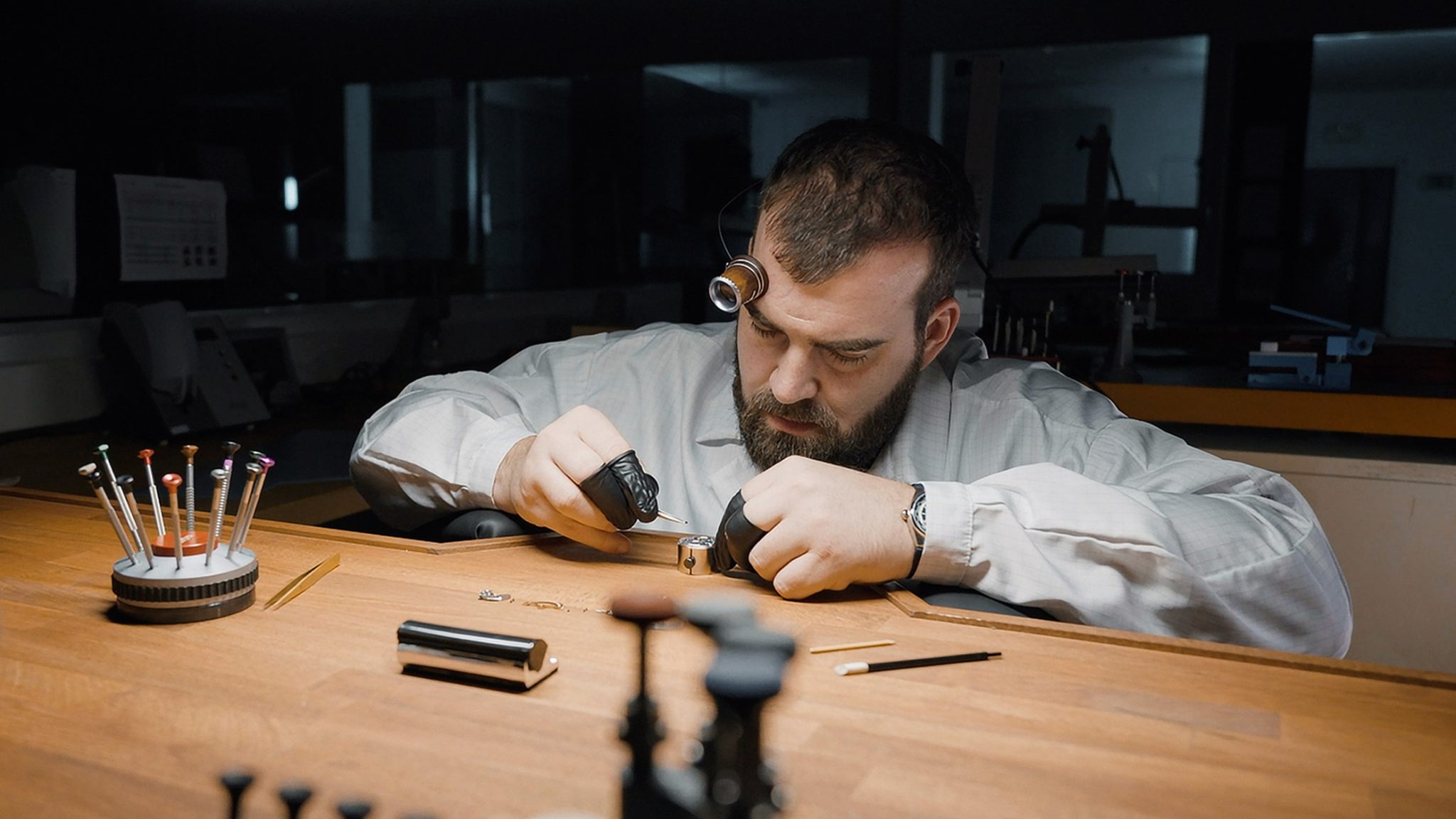 Frederique-Constant-Manufacture-In-Geneva-Watchmaker