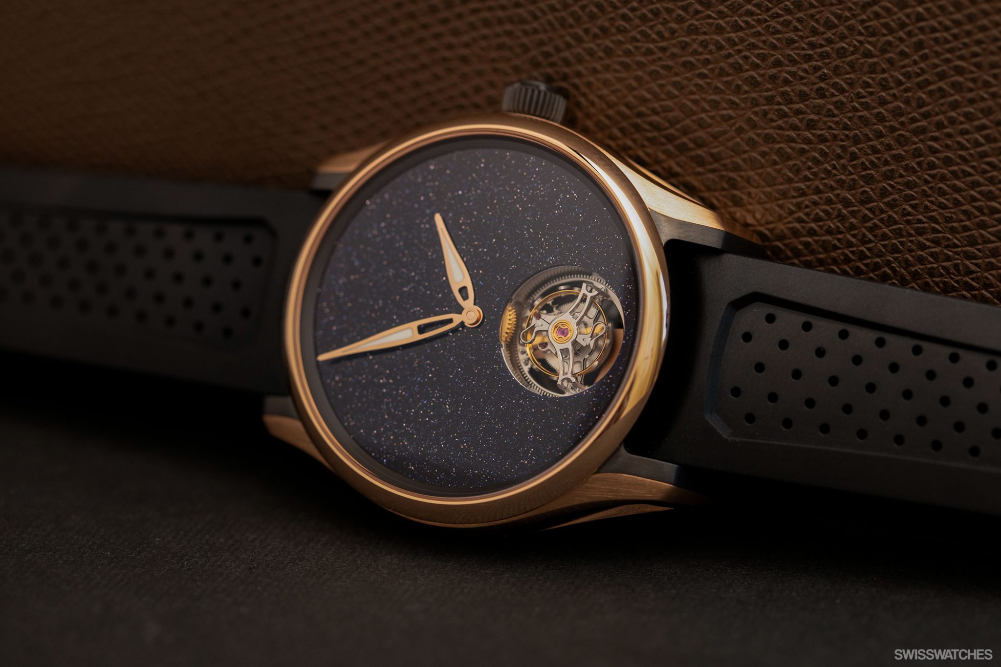 H-Moser-Cie-Pioneer-Tourbillon-Concept-Aventurine-from-Bucherer-Exclusive-5