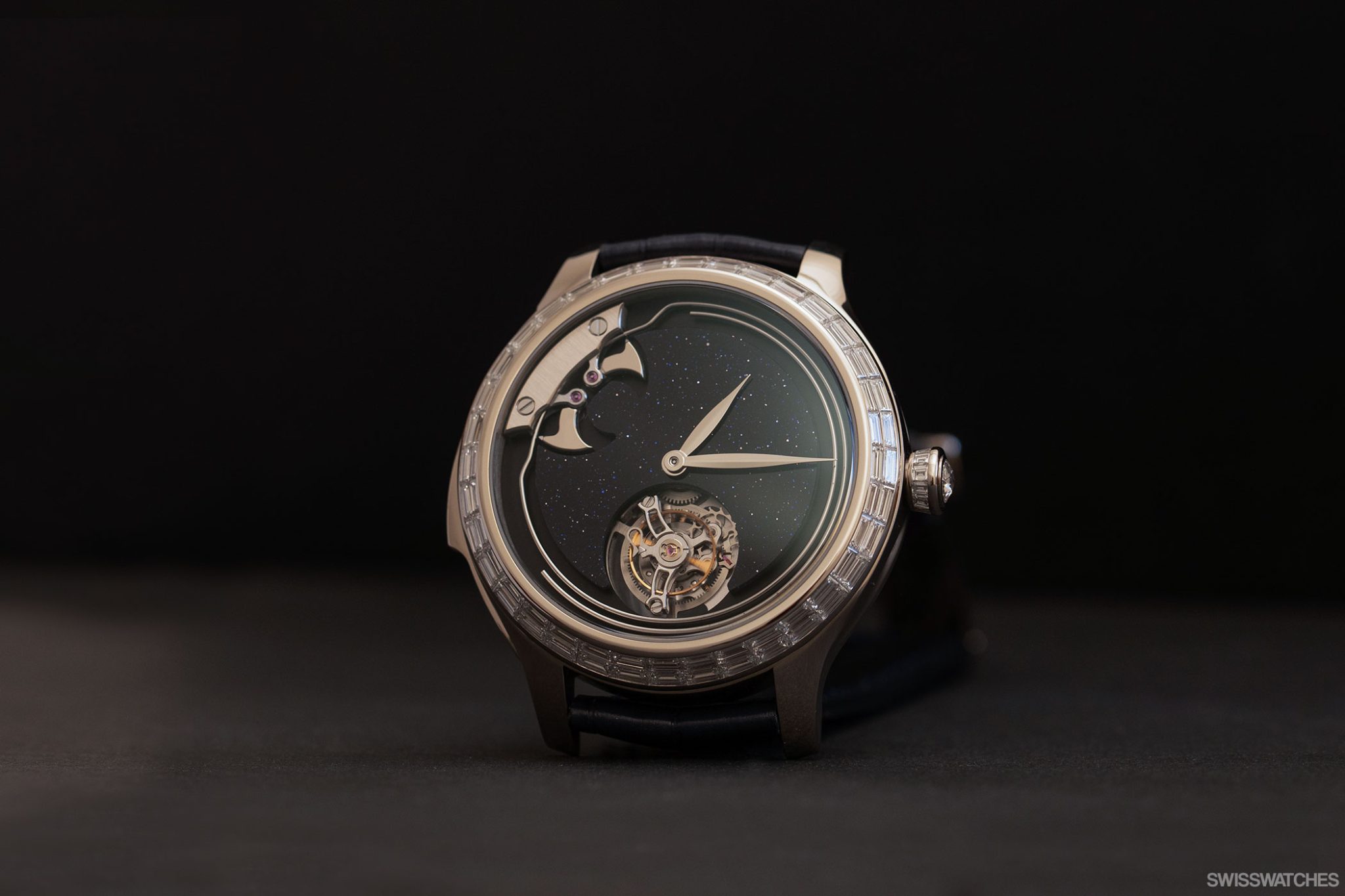 H-Moser-Coe-Endeavour-Concept-Minute-Repeater-Tourbillon-Aventurine-Diamonds-3