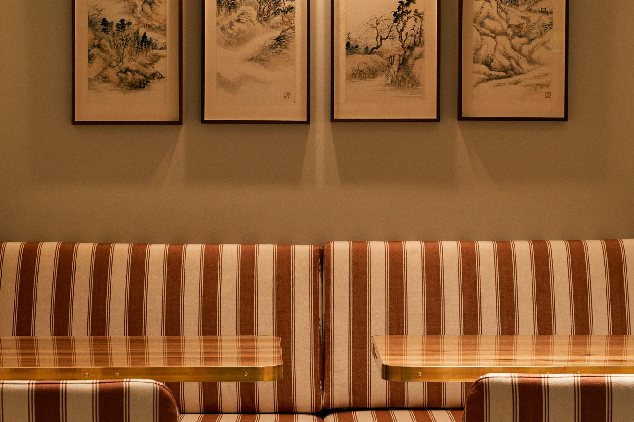 Patek-Philippe-Boutique-Hamburg-Wempe-UZWEI_thebar-Seating-Ambient