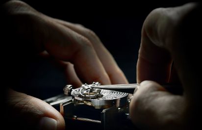 The-Deloitte-Swiss-Watch-Industry-Study-2023-Titlepicture-1